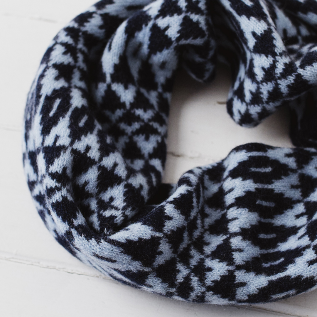 Mirror snood / cowl - navy and angelite blue (PRE-ORDER)