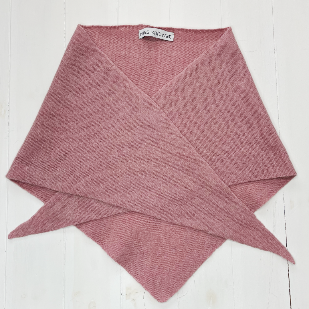 Triangle scarf - calamine pink