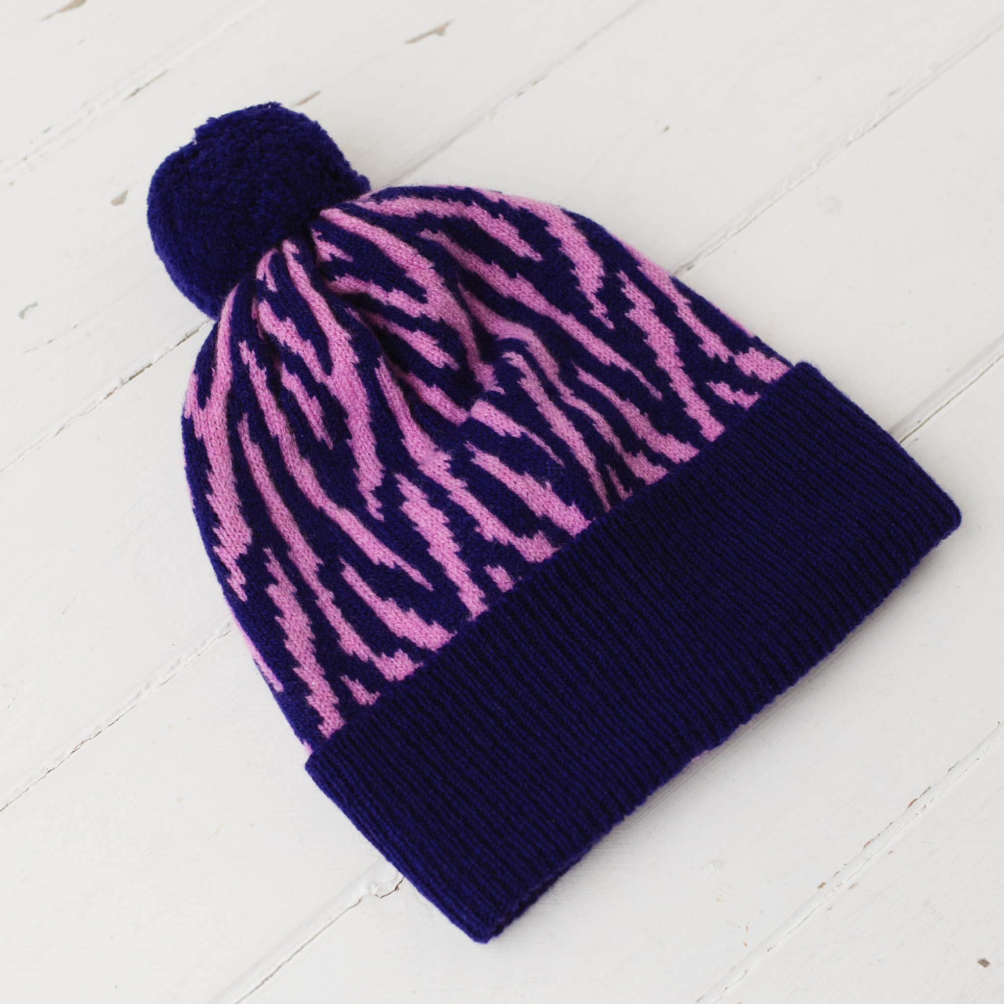 Zebra pom pom hat - nightfall and thulian