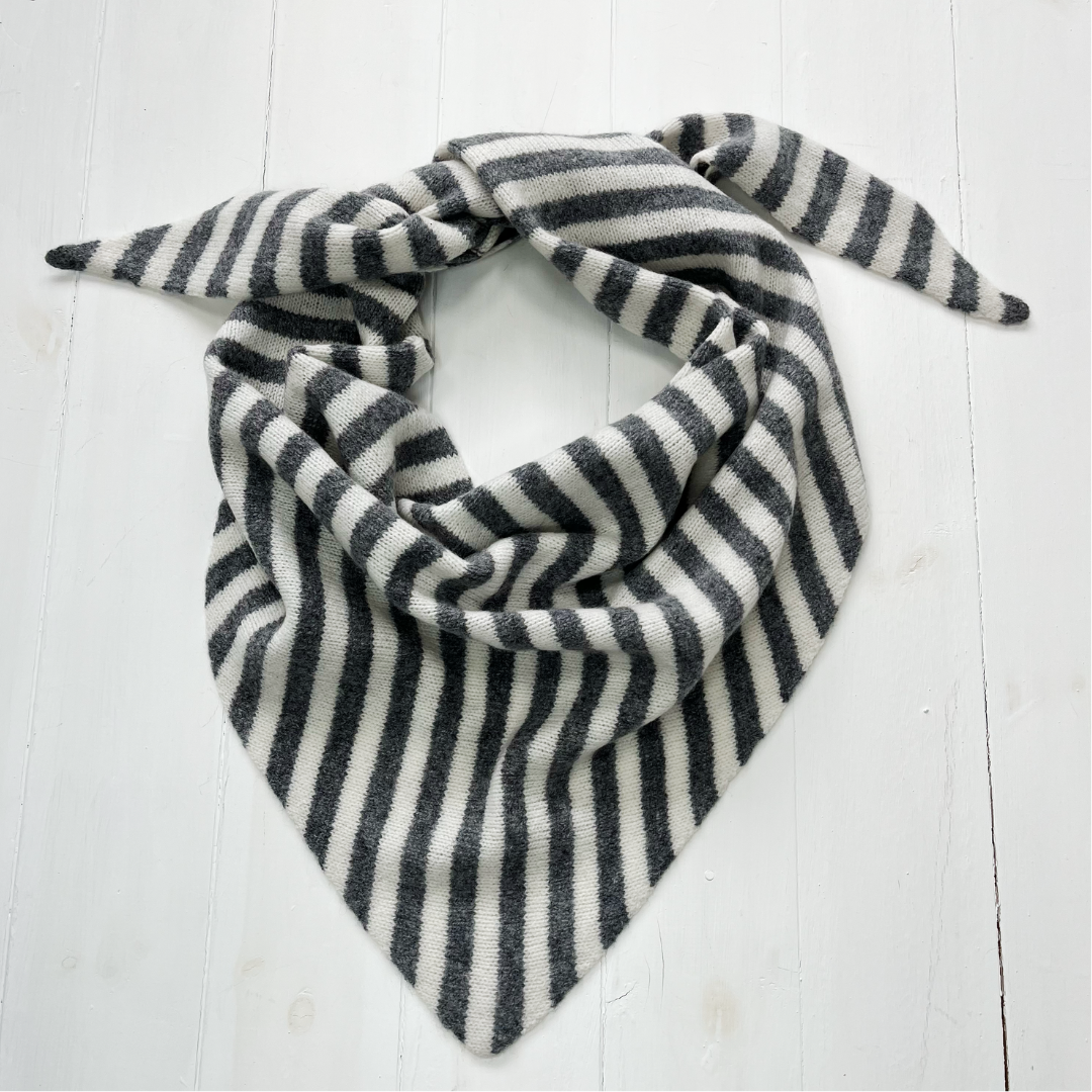 Triangle scarf - grey and white stripe