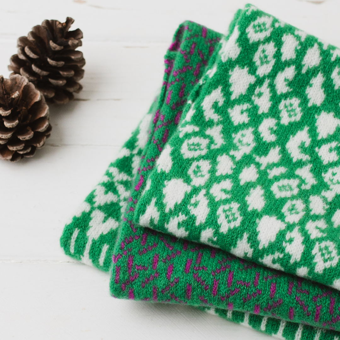 PRE-ORDER Scatter snood / cowl - billiard green and honesty pink