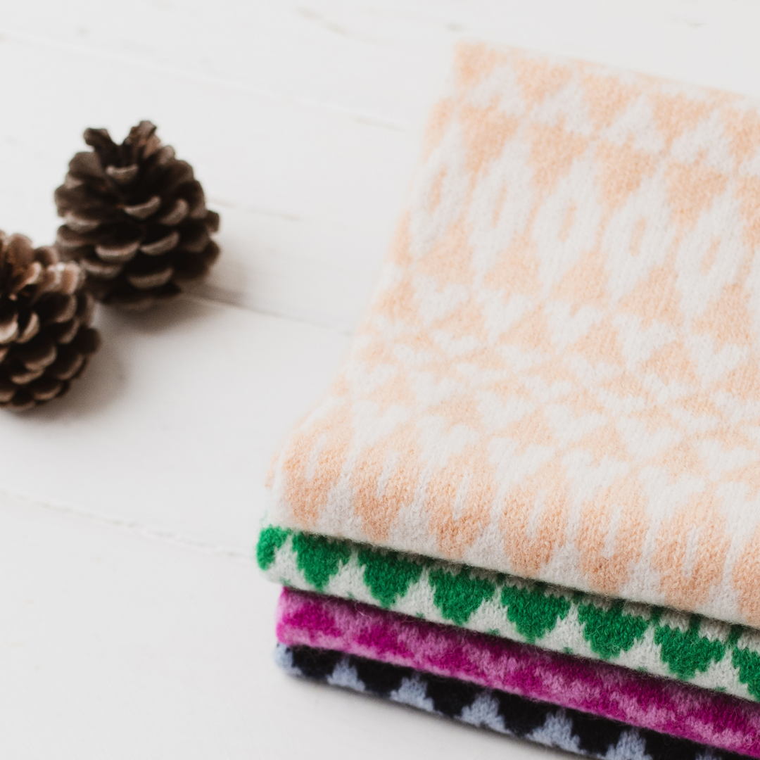 Mirror snood / cowl - nectarine and white (dispatched in 2-3 weeks)
