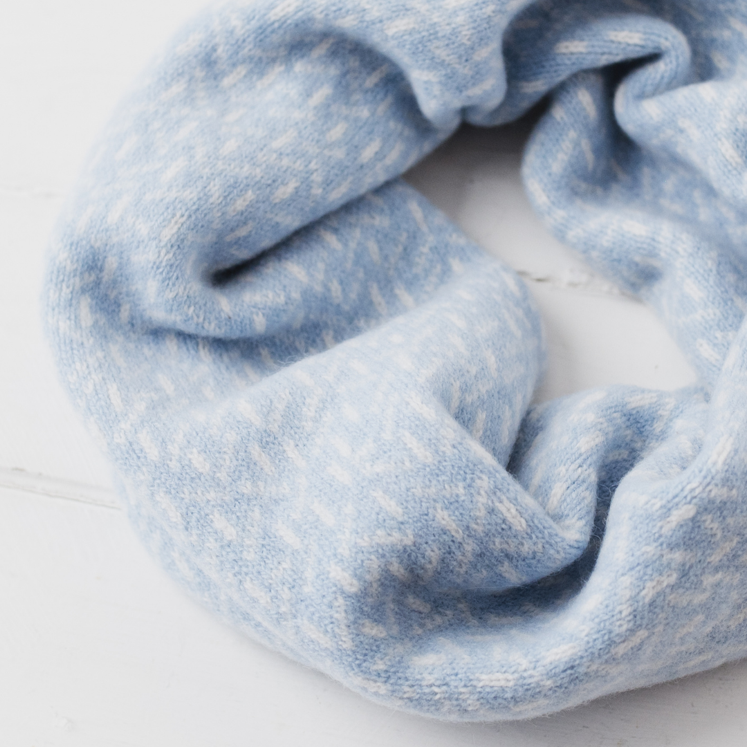 SAMPLE Scatter snood / cowl - angelite blue and white