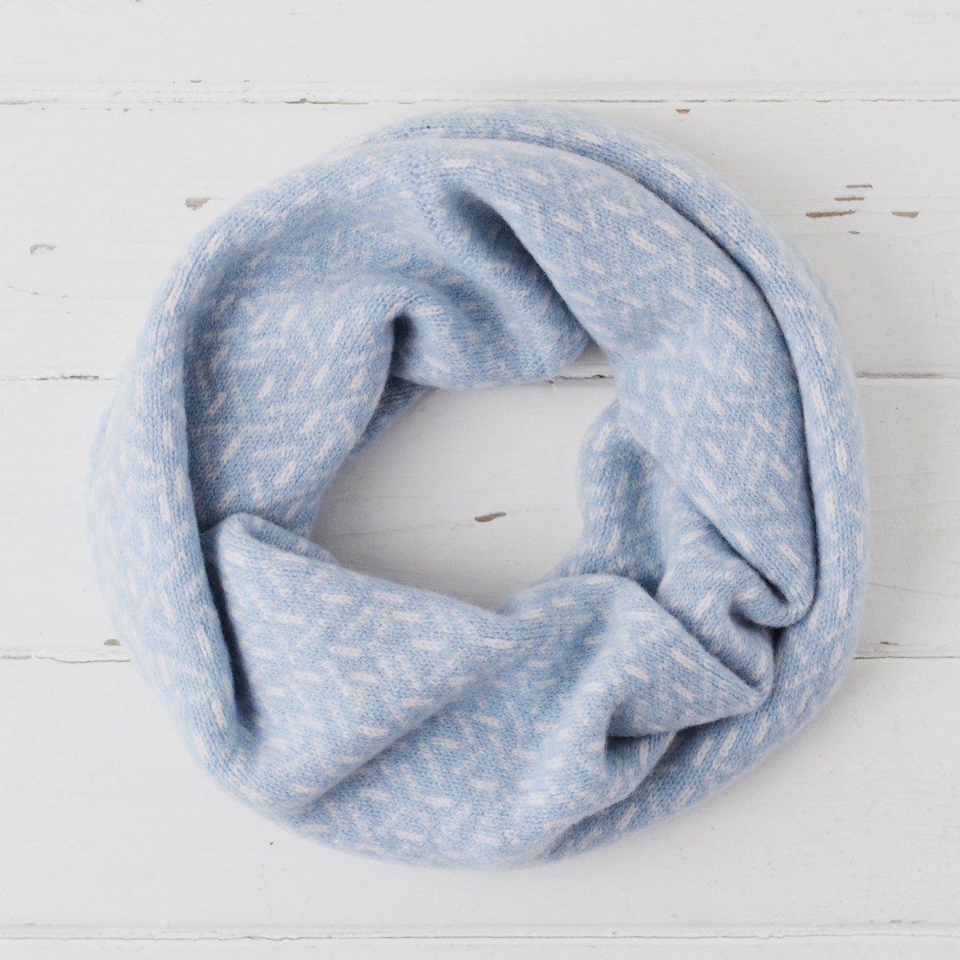 SAMPLE Scatter snood / cowl - angelite blue and white