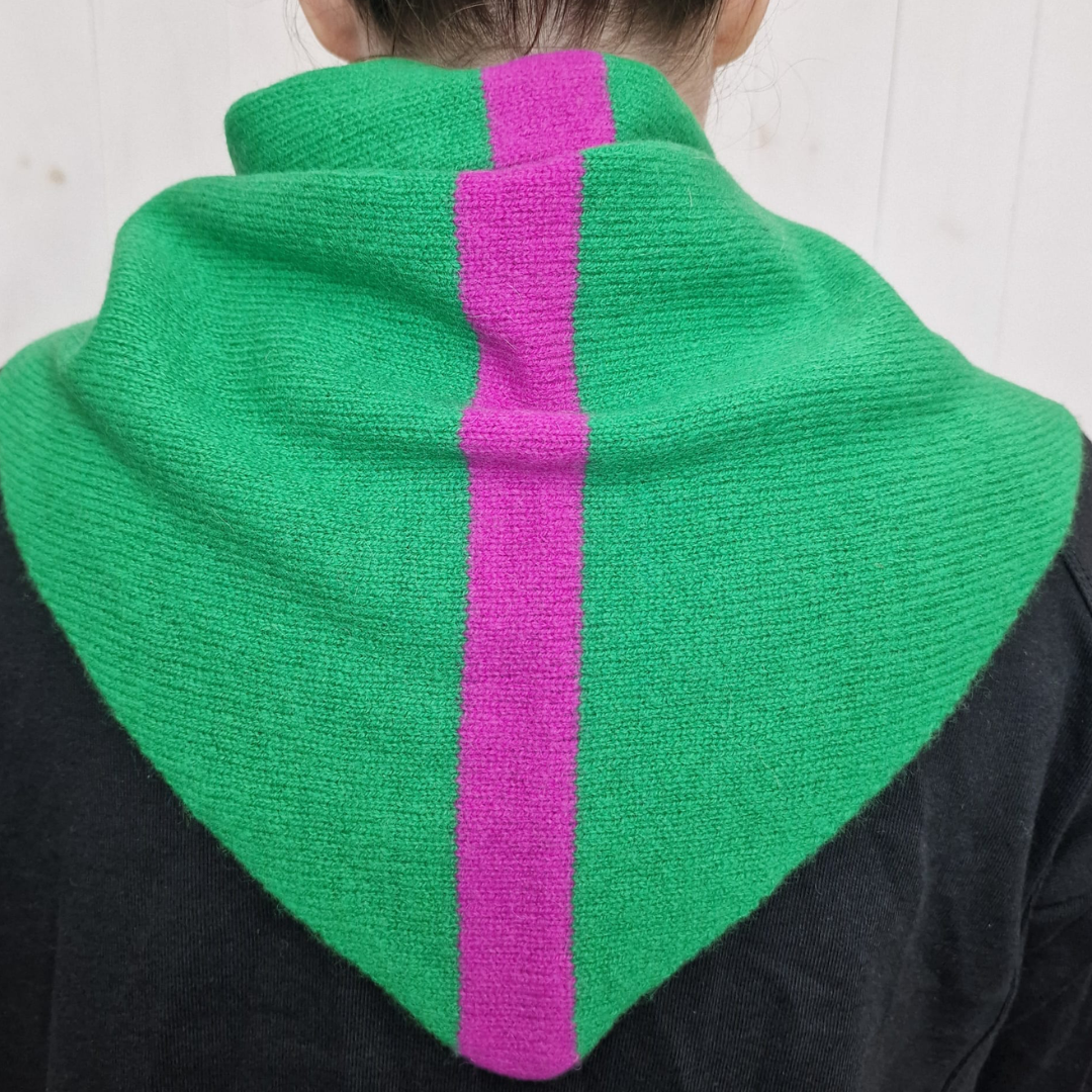 Triangle scarf - billiard green with honesty pink stripe