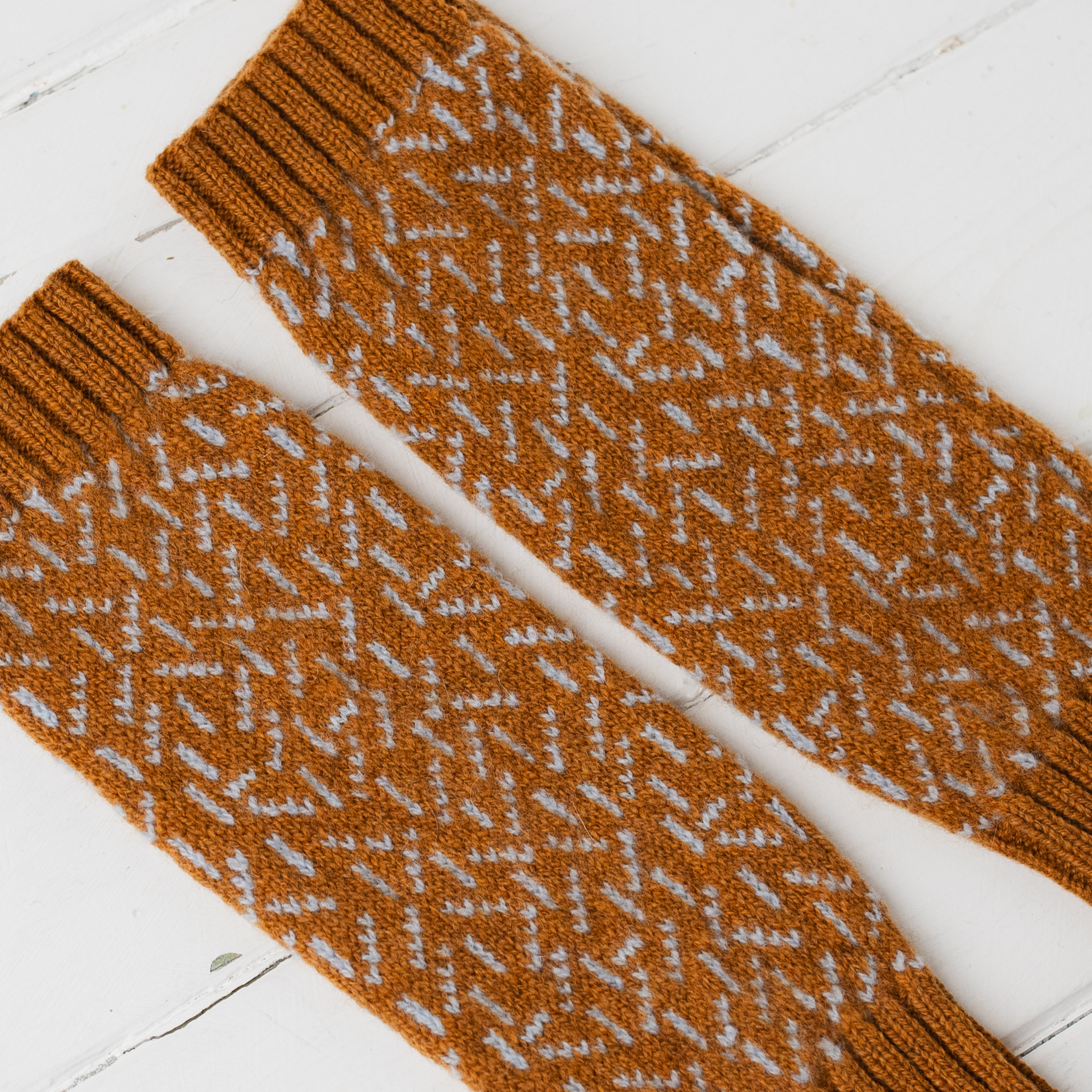 Scatter wrist warmers - sedona and angelite