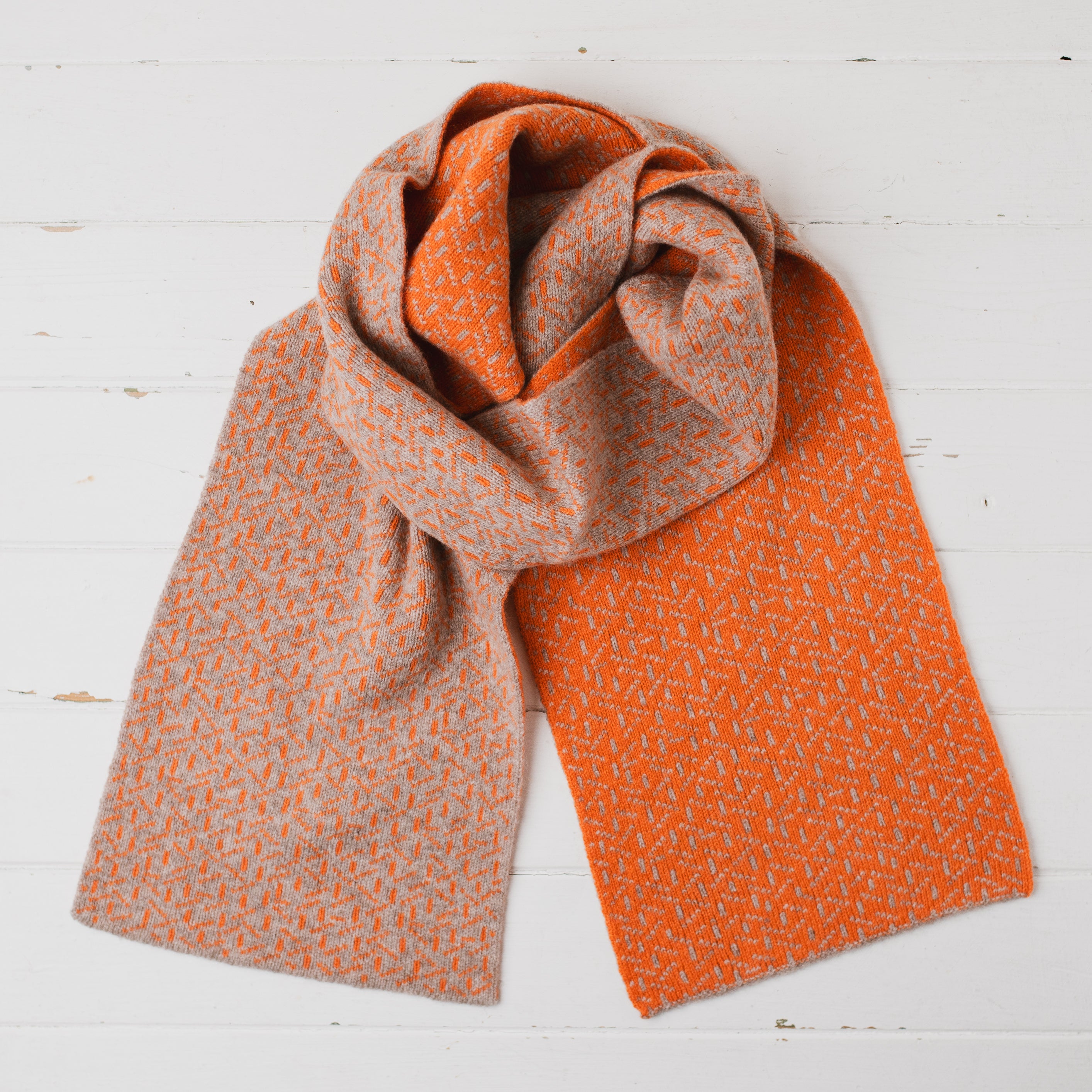 Scatter reversible scarf - cobble and orange soda