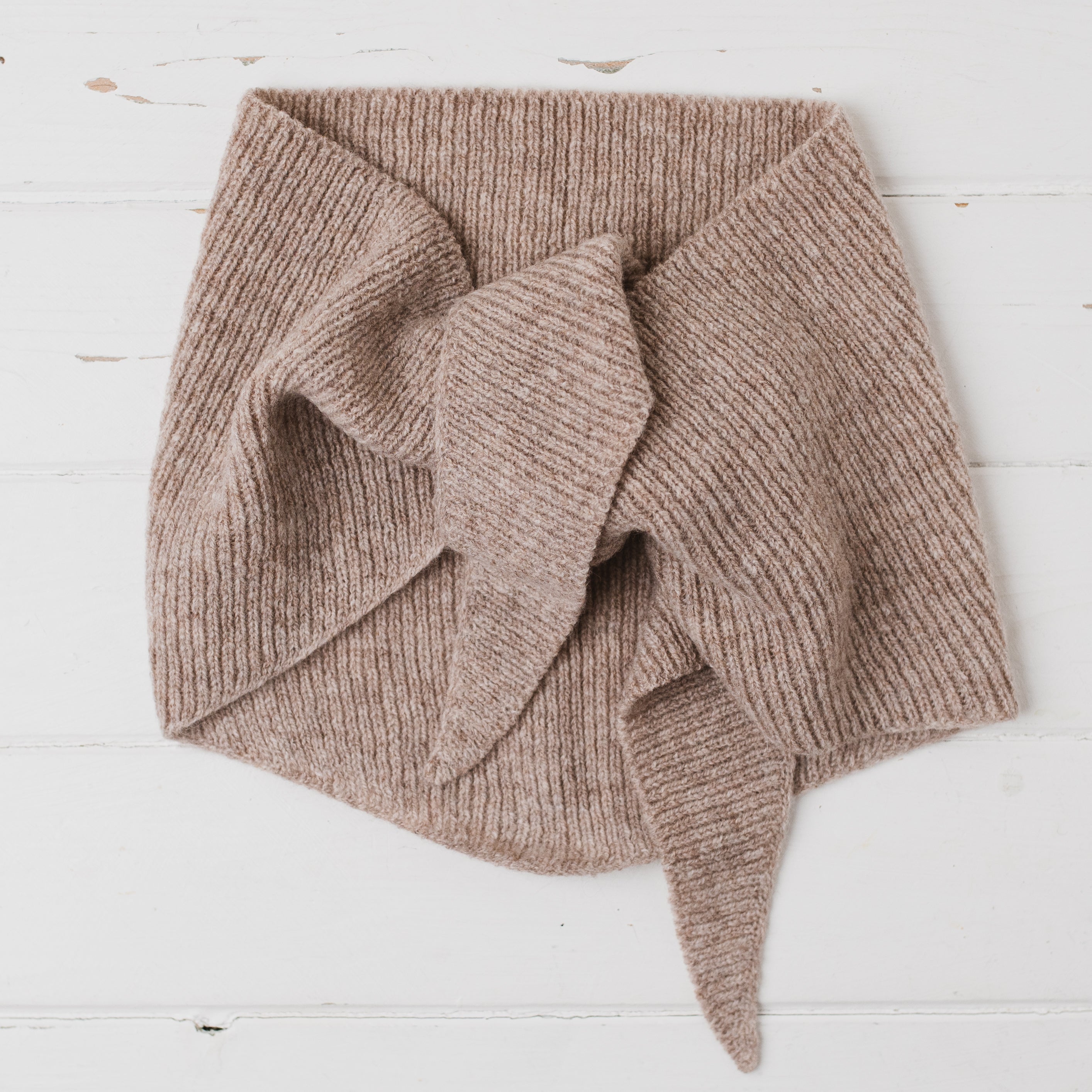 Lambswool neckerchief - cobble