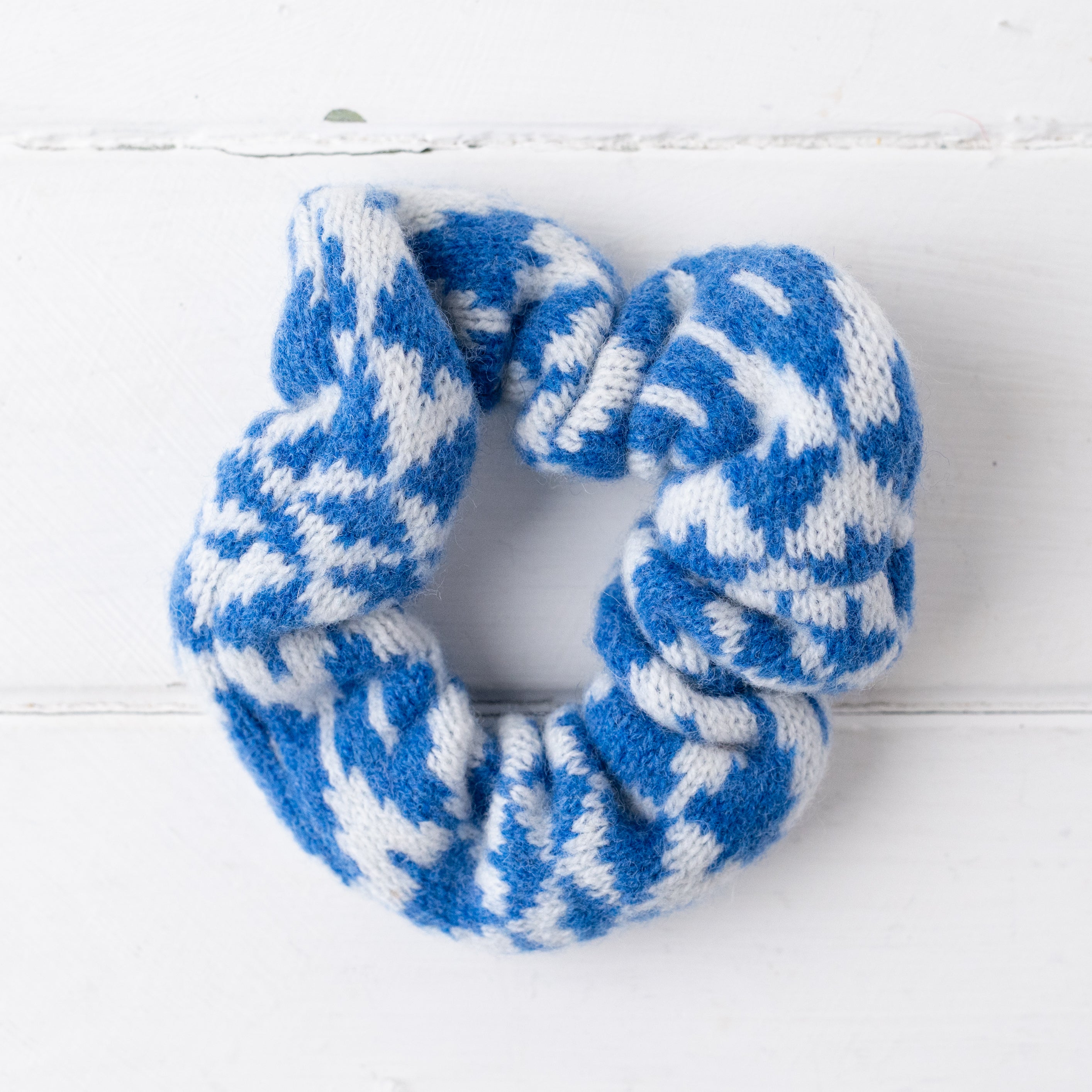 Mirror scrunchie - river blue