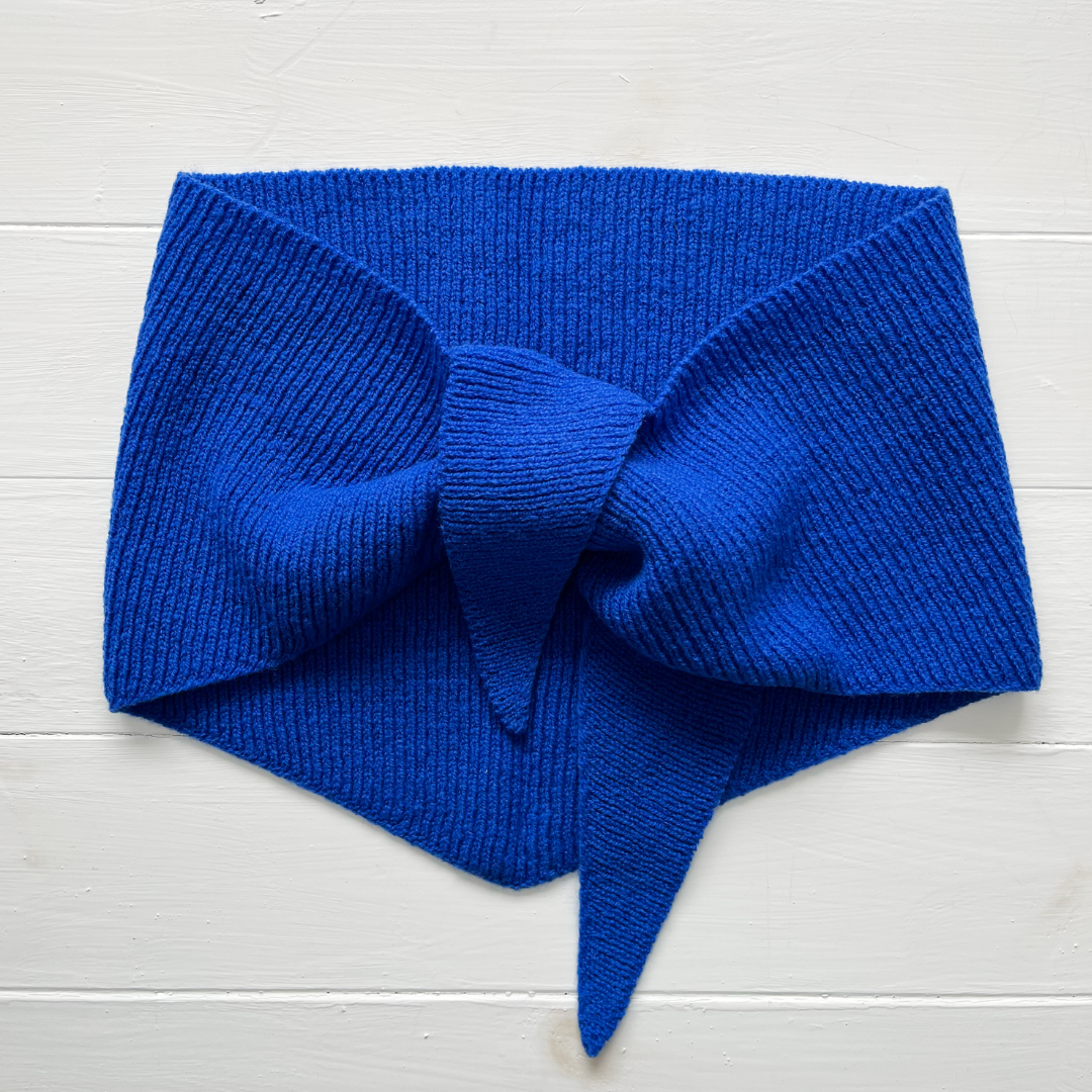 Lambswool neckerchief - Speedwell blue