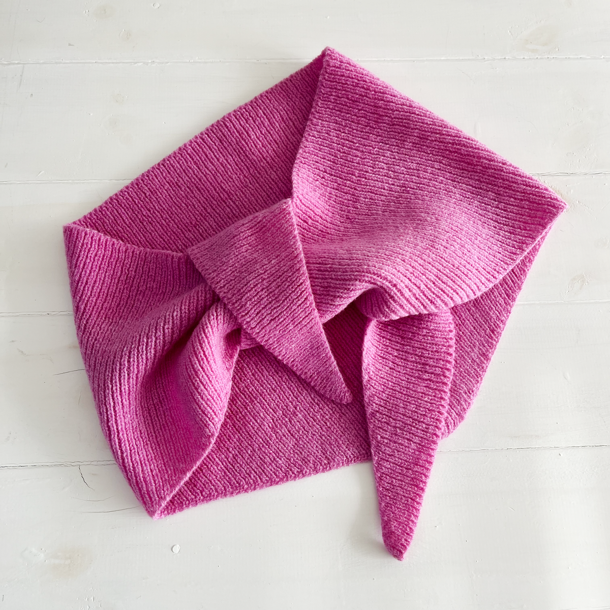 SECOND Lambswool neckerchief - Thulian pink