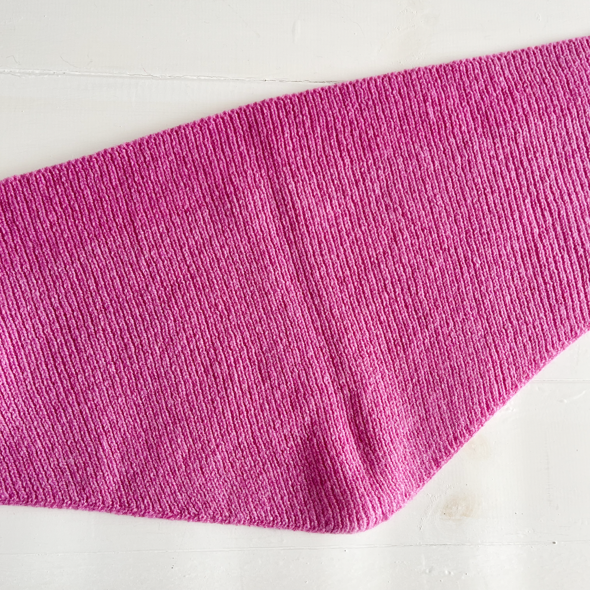 SECOND Lambswool neckerchief - Thulian pink