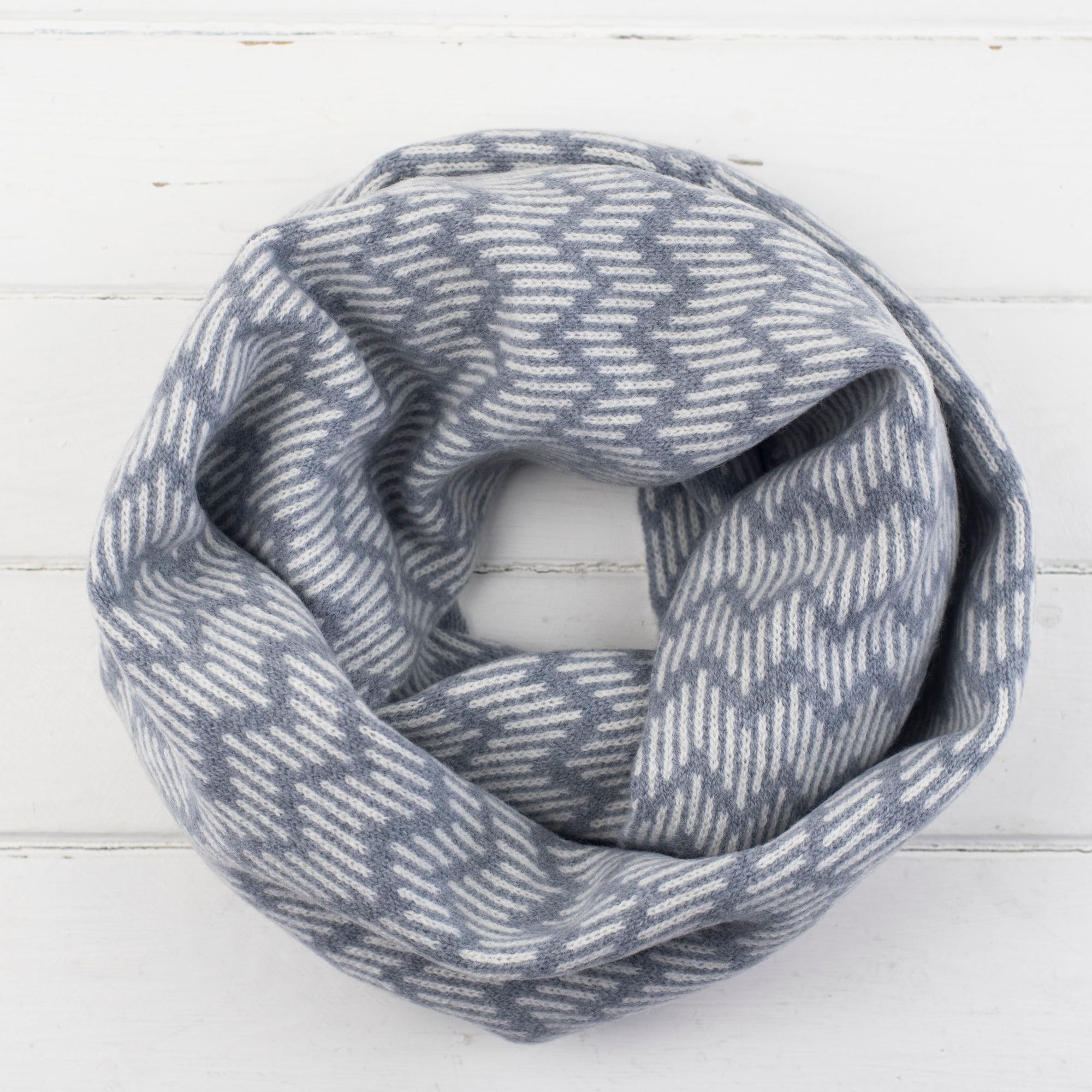 Zig zag circle scarf - seal and white (MADE TO ORDER)