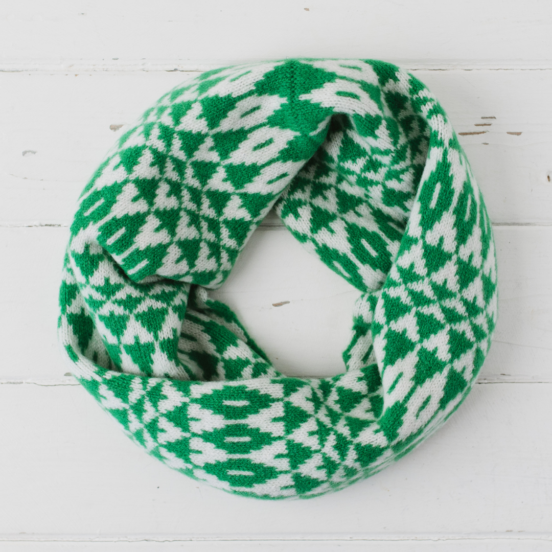 Mirror snood / cowl - billiard green and white (PRE-ORDER)