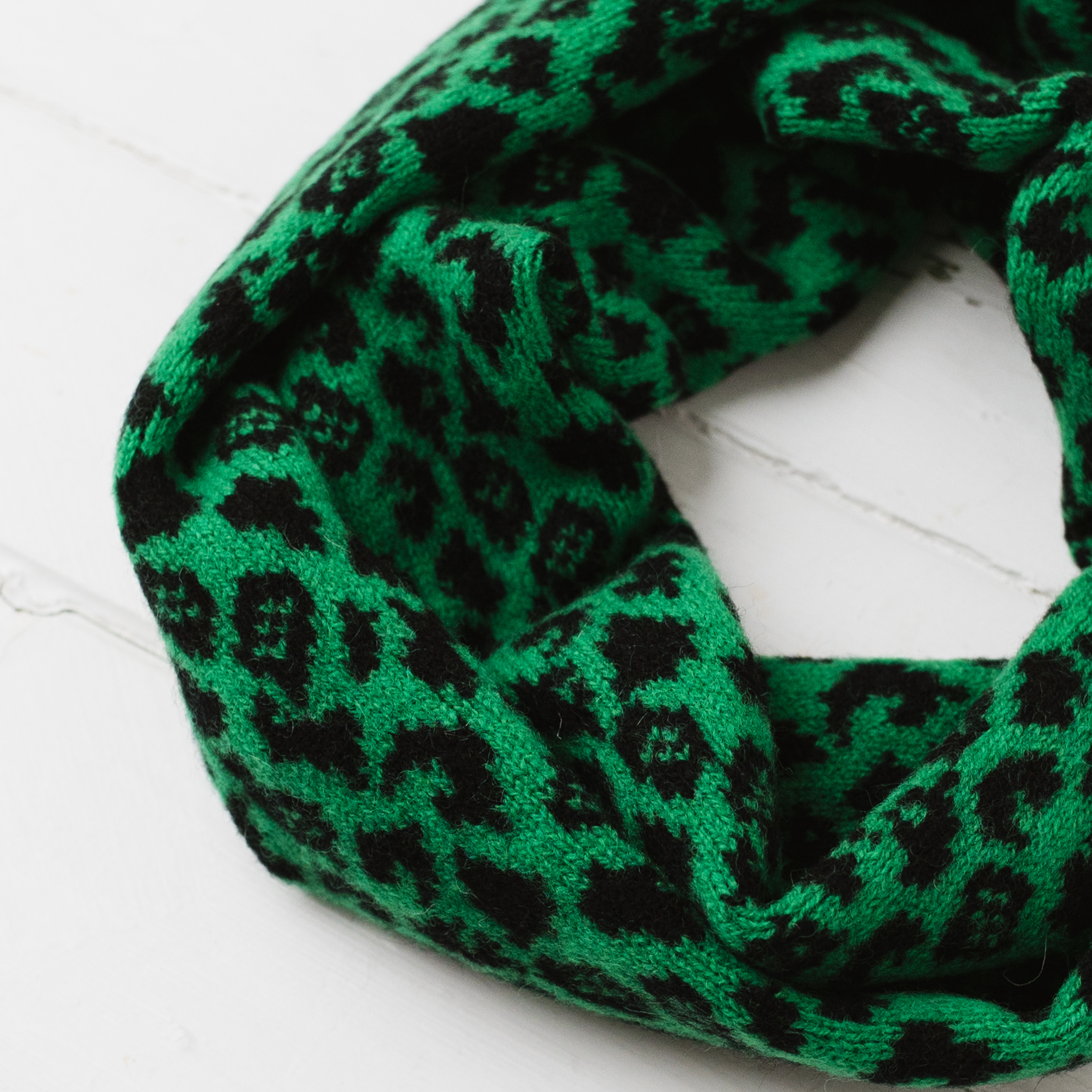 Leopard snood / cowl - billiard green and black