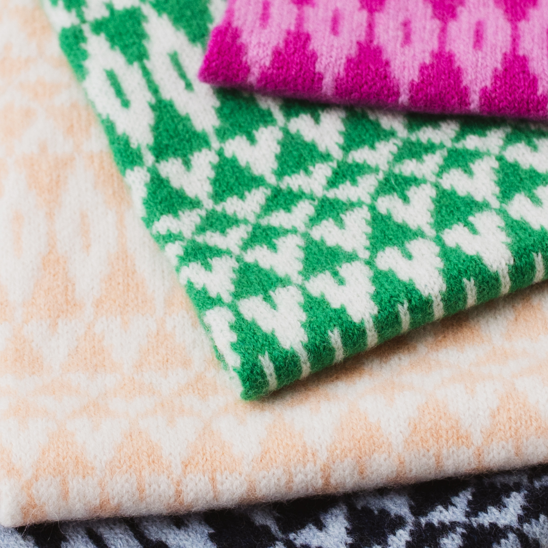 Mirror snood / cowl - billiard green and white (PRE-ORDER)