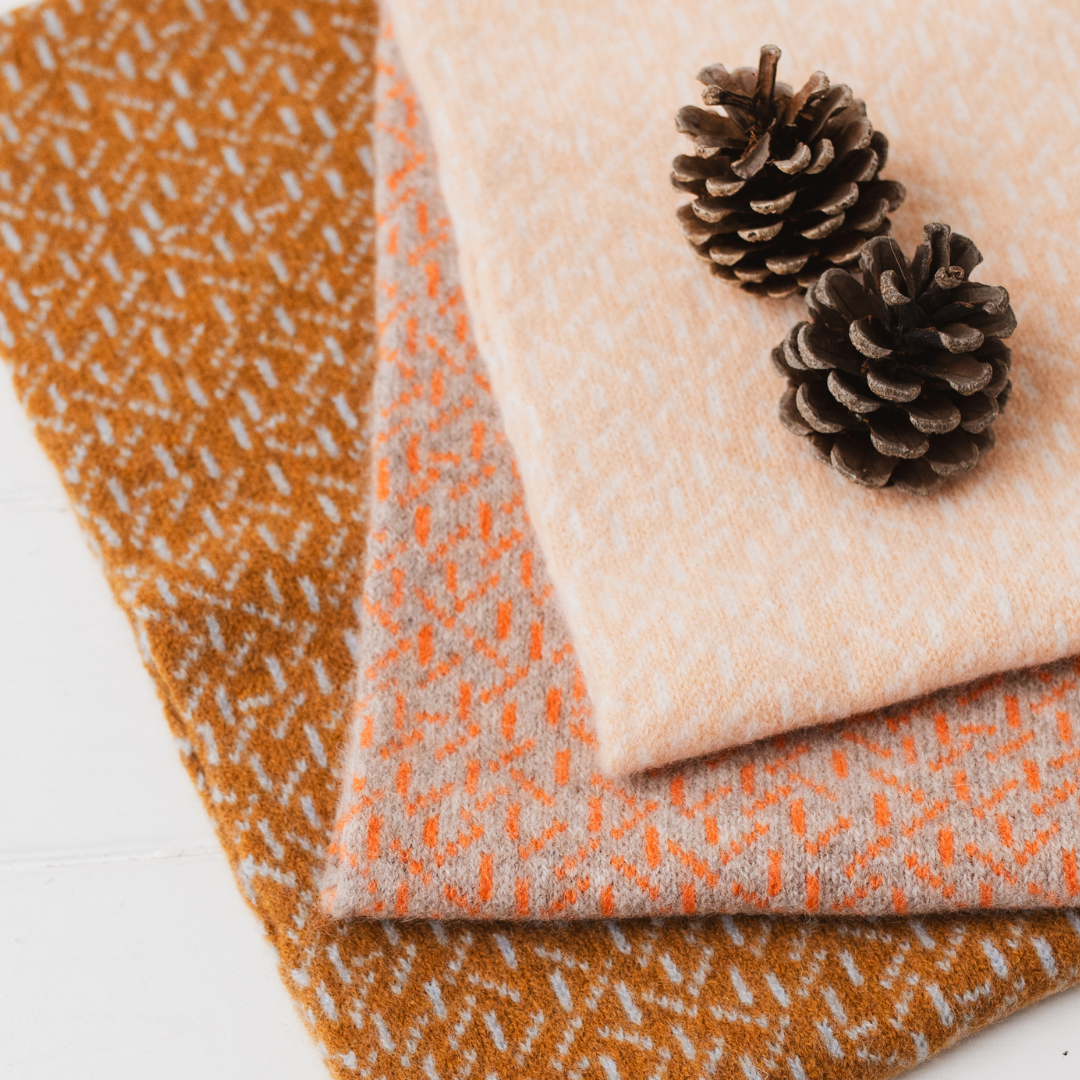 SAMPLE Scatter snood / cowl - nectarine and white