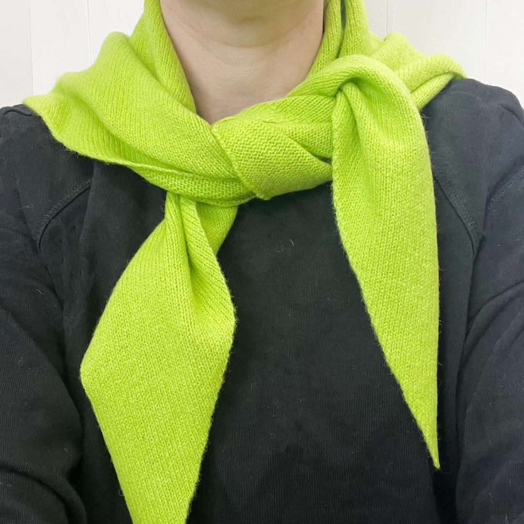 Triangle scarf - lime