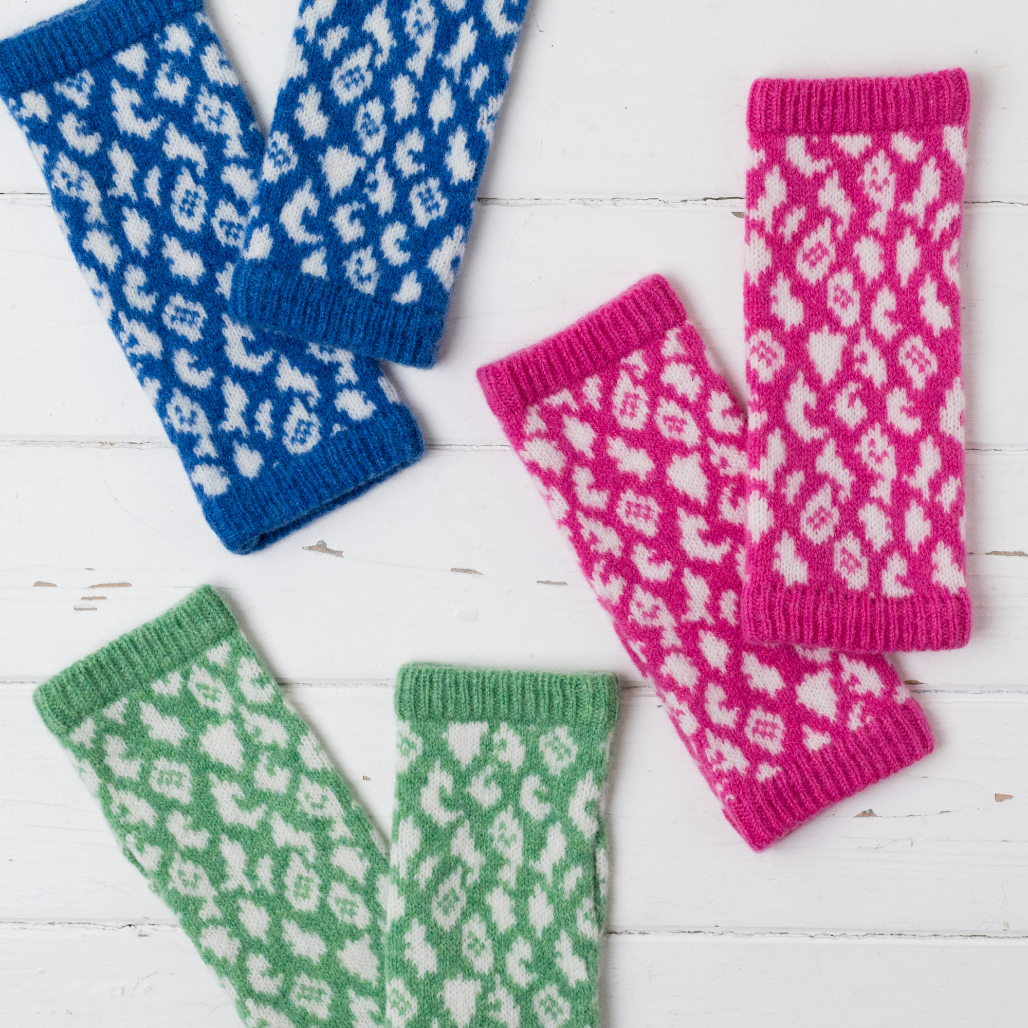 Leopard wrist warmers - river and white