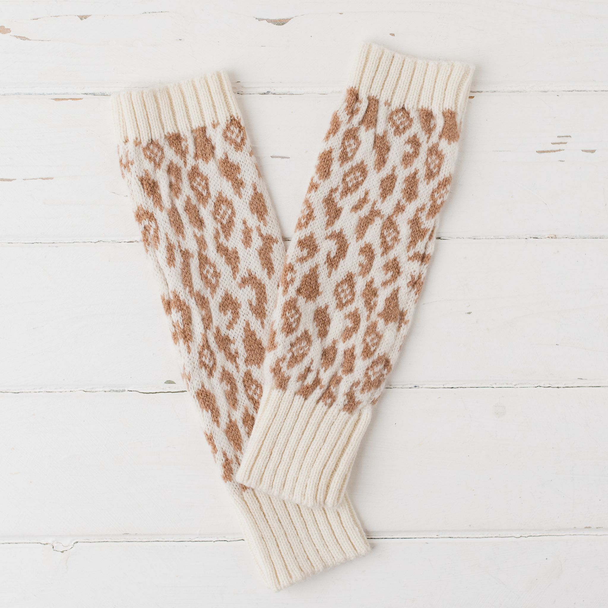 Leopard wrist warmers - cream and camel