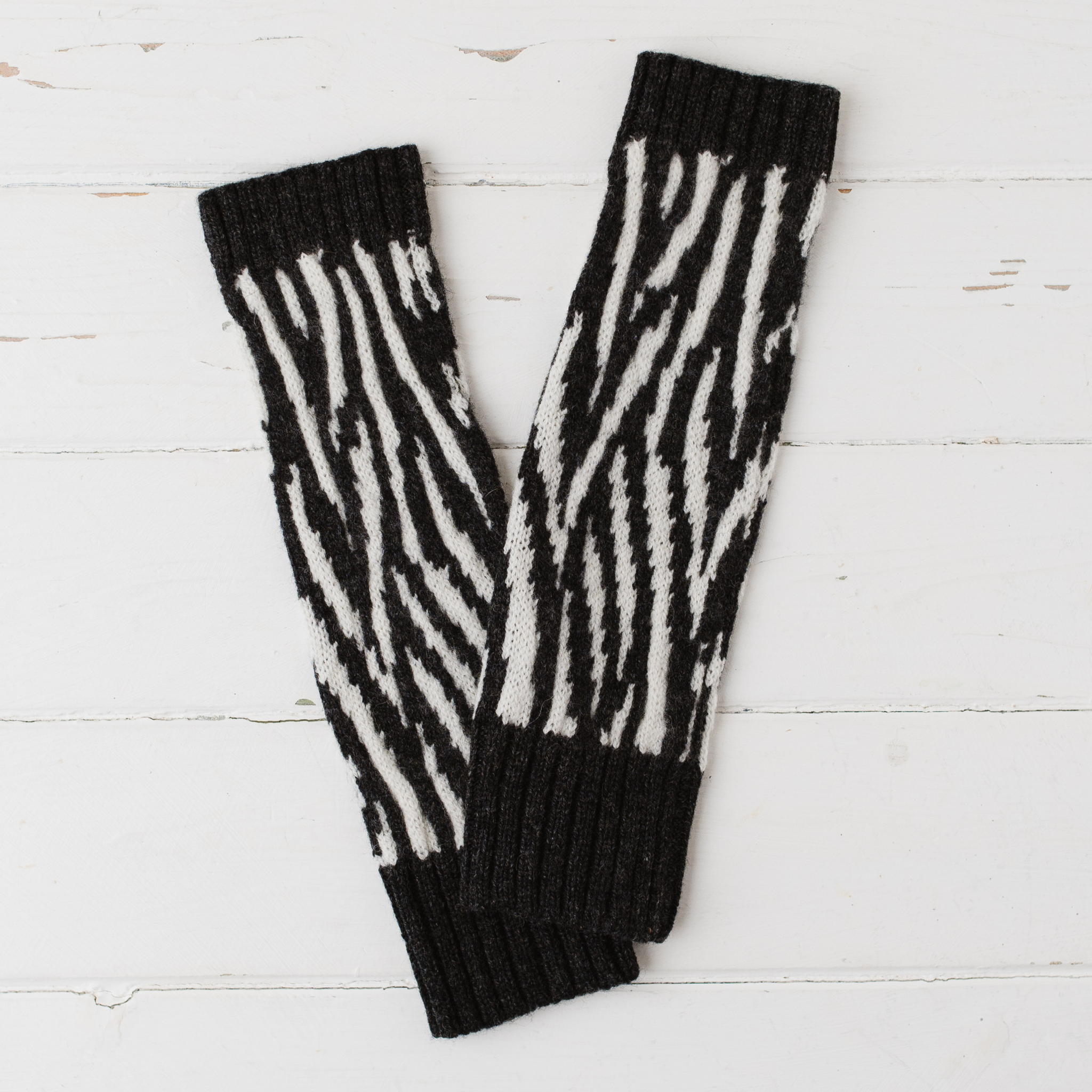Zebra wrist warmers - charcoal and ecru