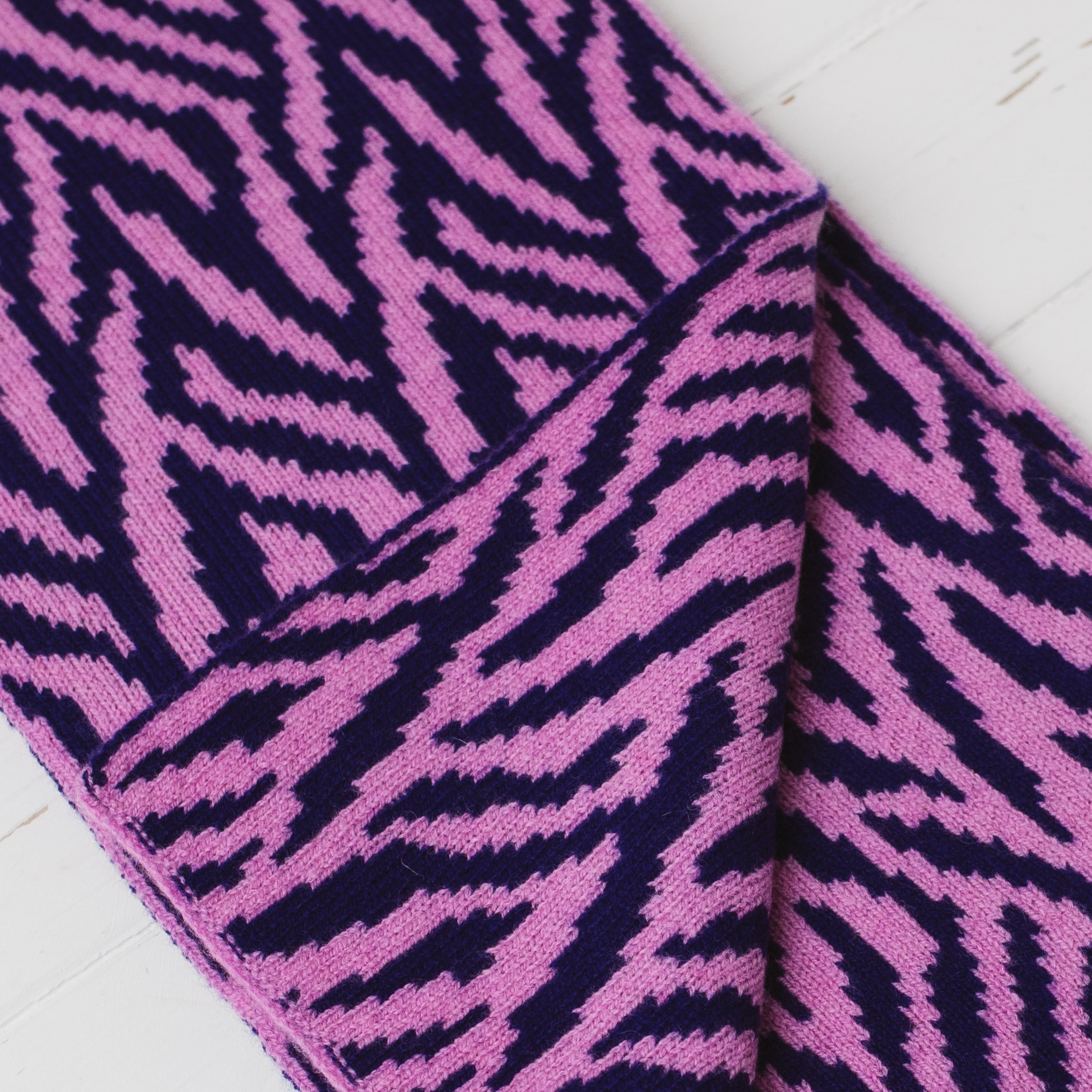 Zebra reversible scarf - nightfall and thulian