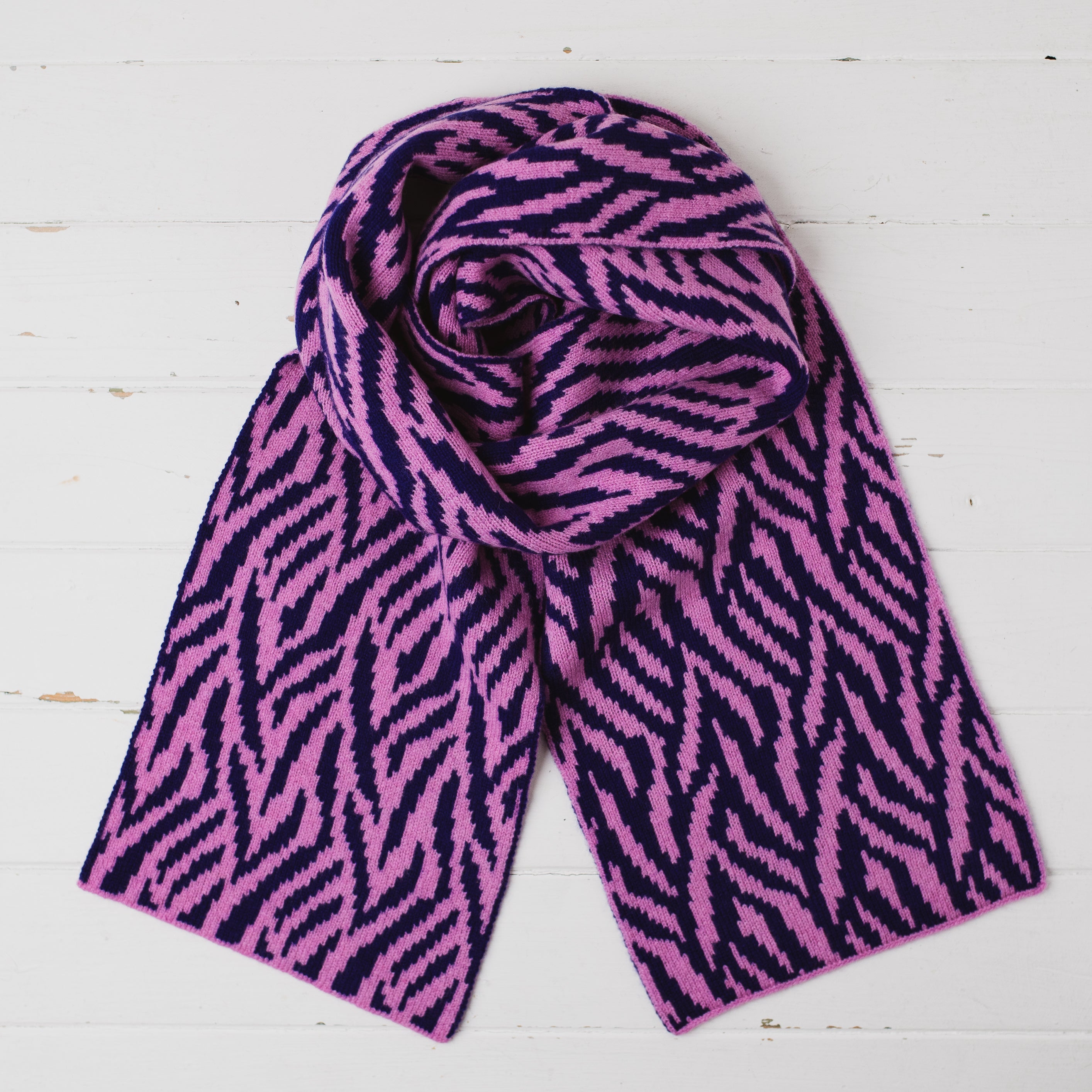 Zebra reversible scarf - nightfall and thulian