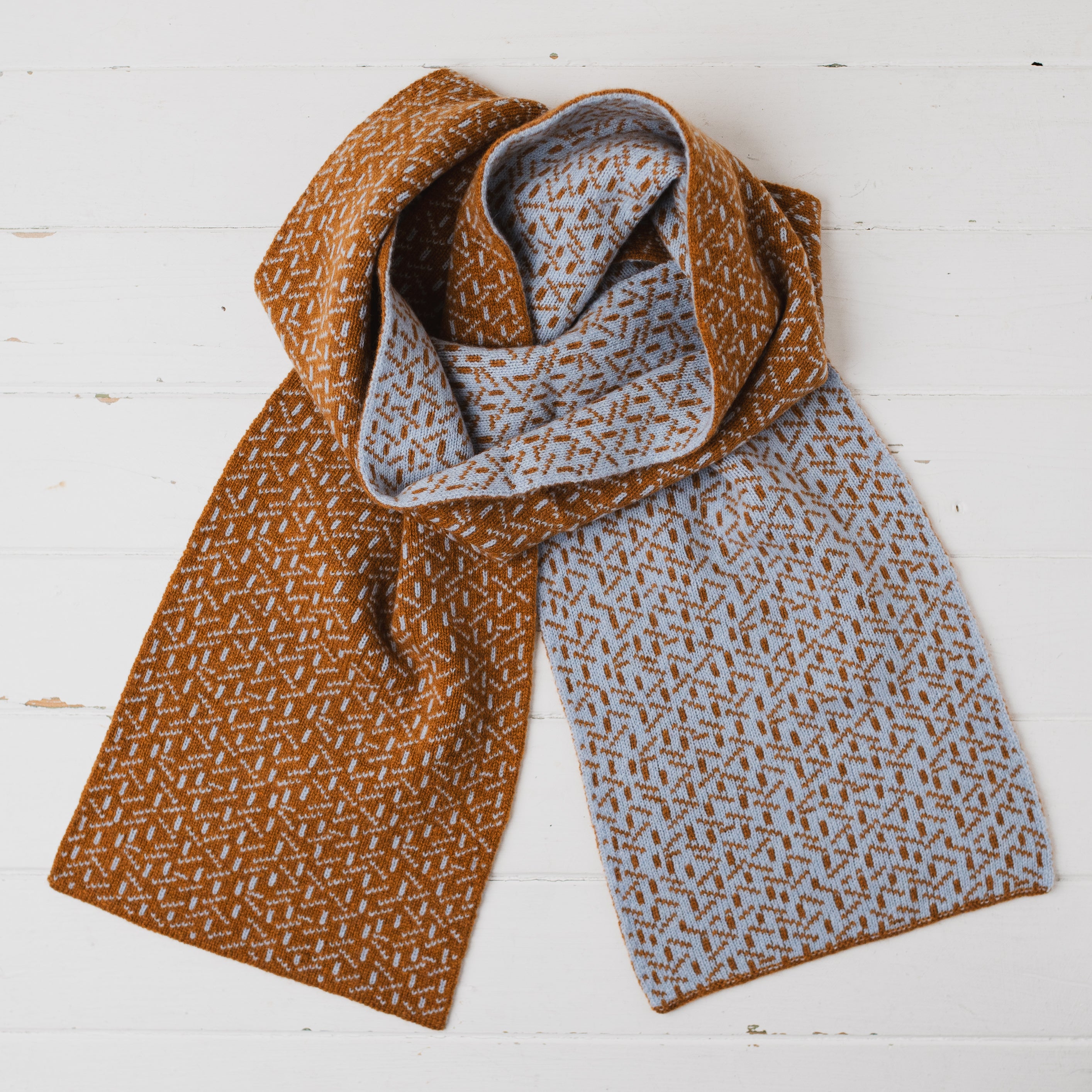 Scatter reversible scarf - sedona and angelite