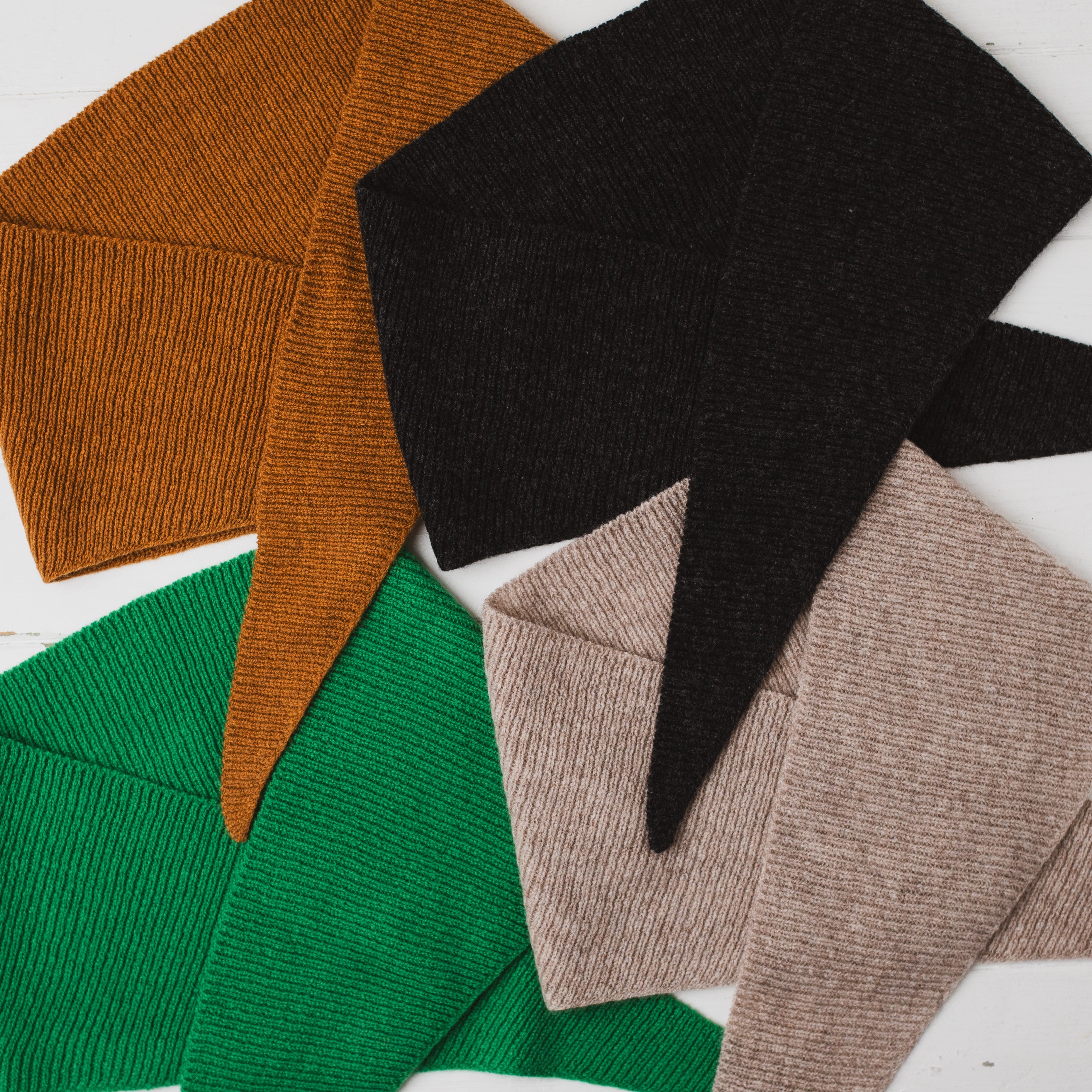 Lambswool neckerchief - charcoal
