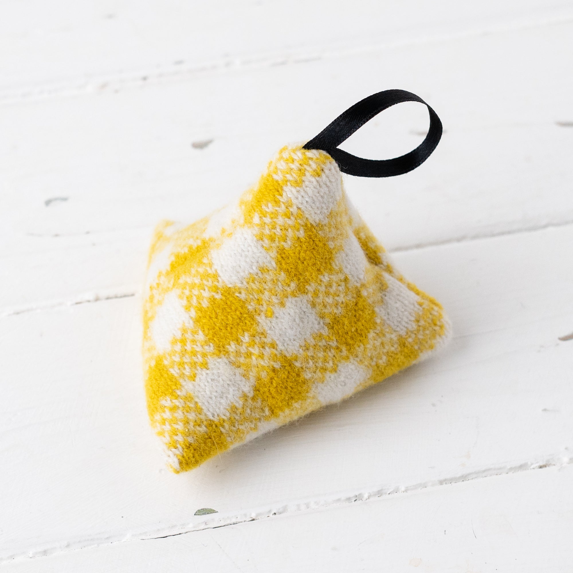 Gingham lavender bag - piccalilli