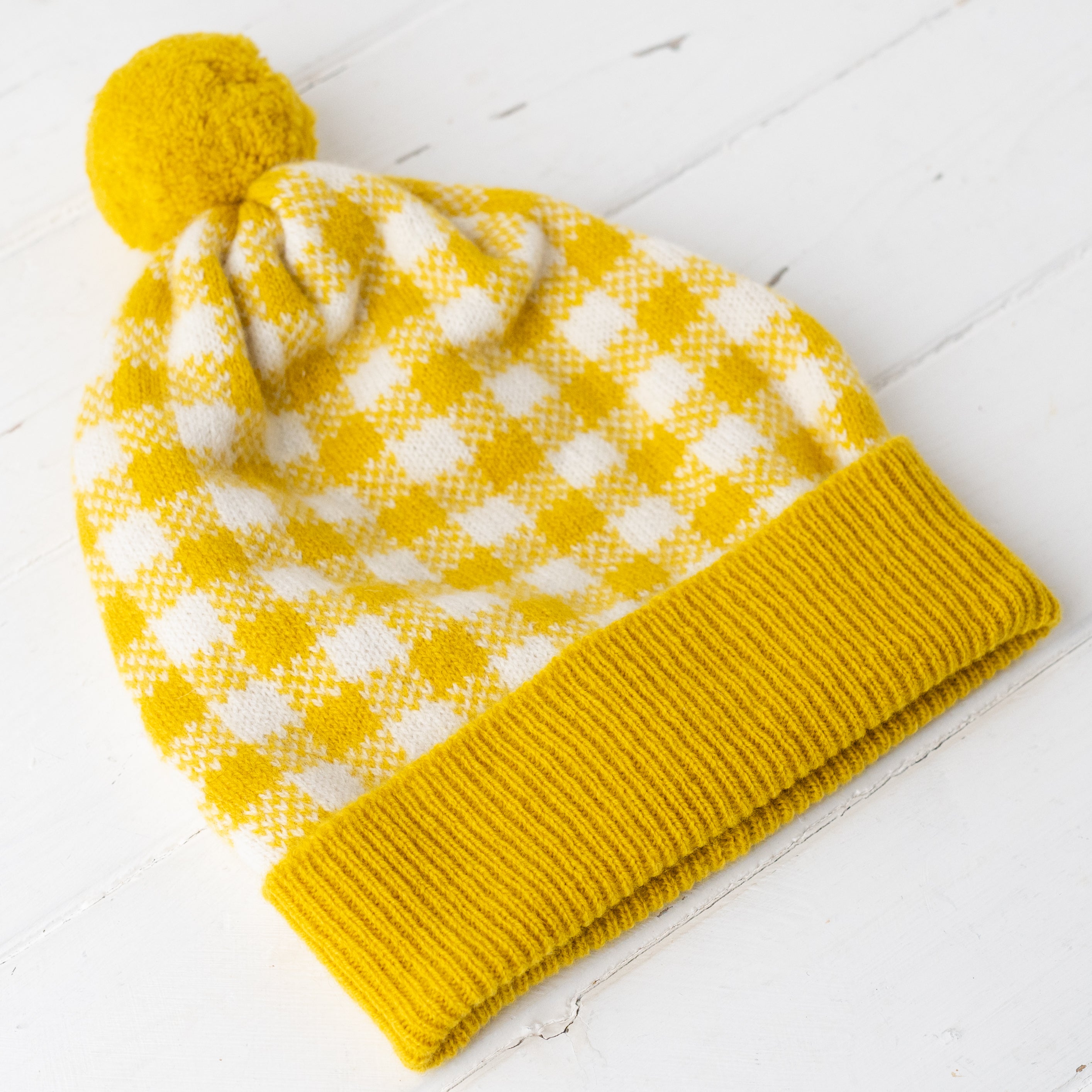 Gingham pom pom hat - piccalilli