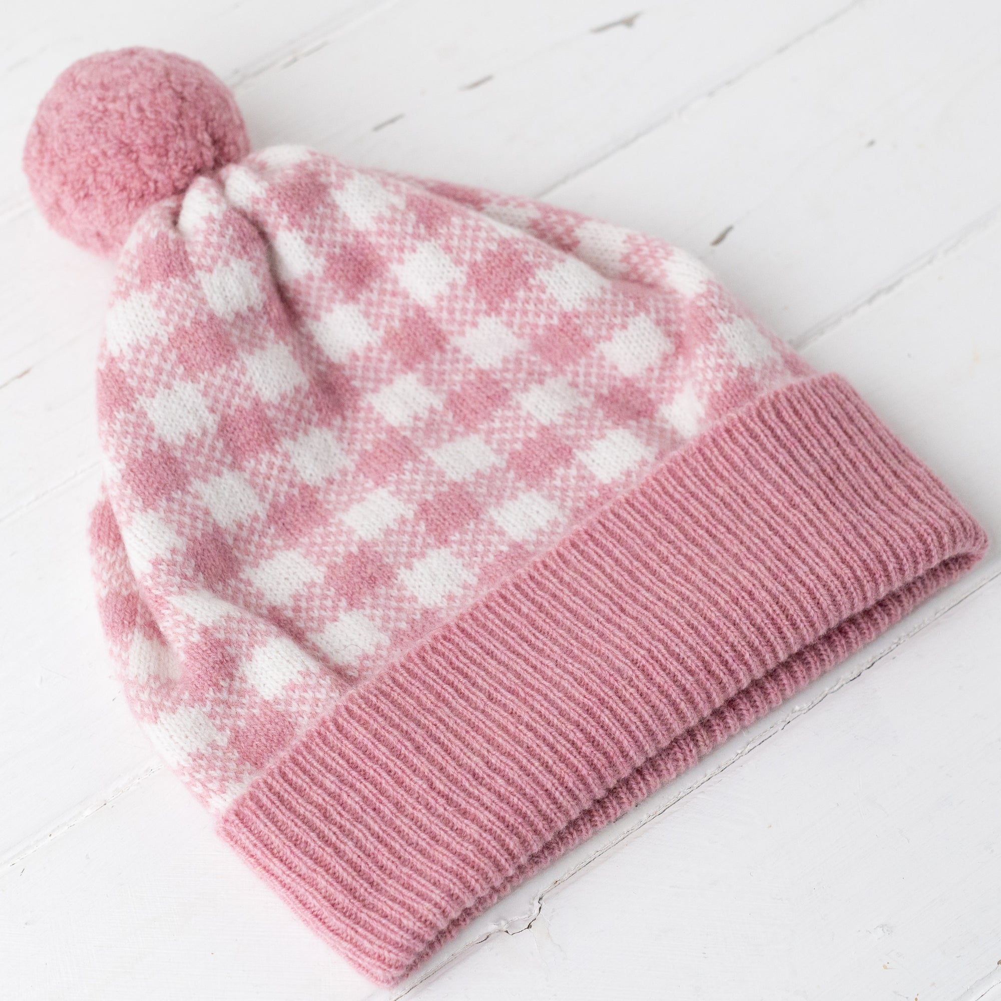 Gingham pom pom hat - pink and white