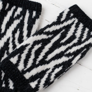 Zebra wrist warmers - monochrome