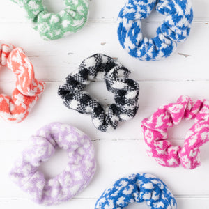 Leopard scrunchie - bubblegum pink