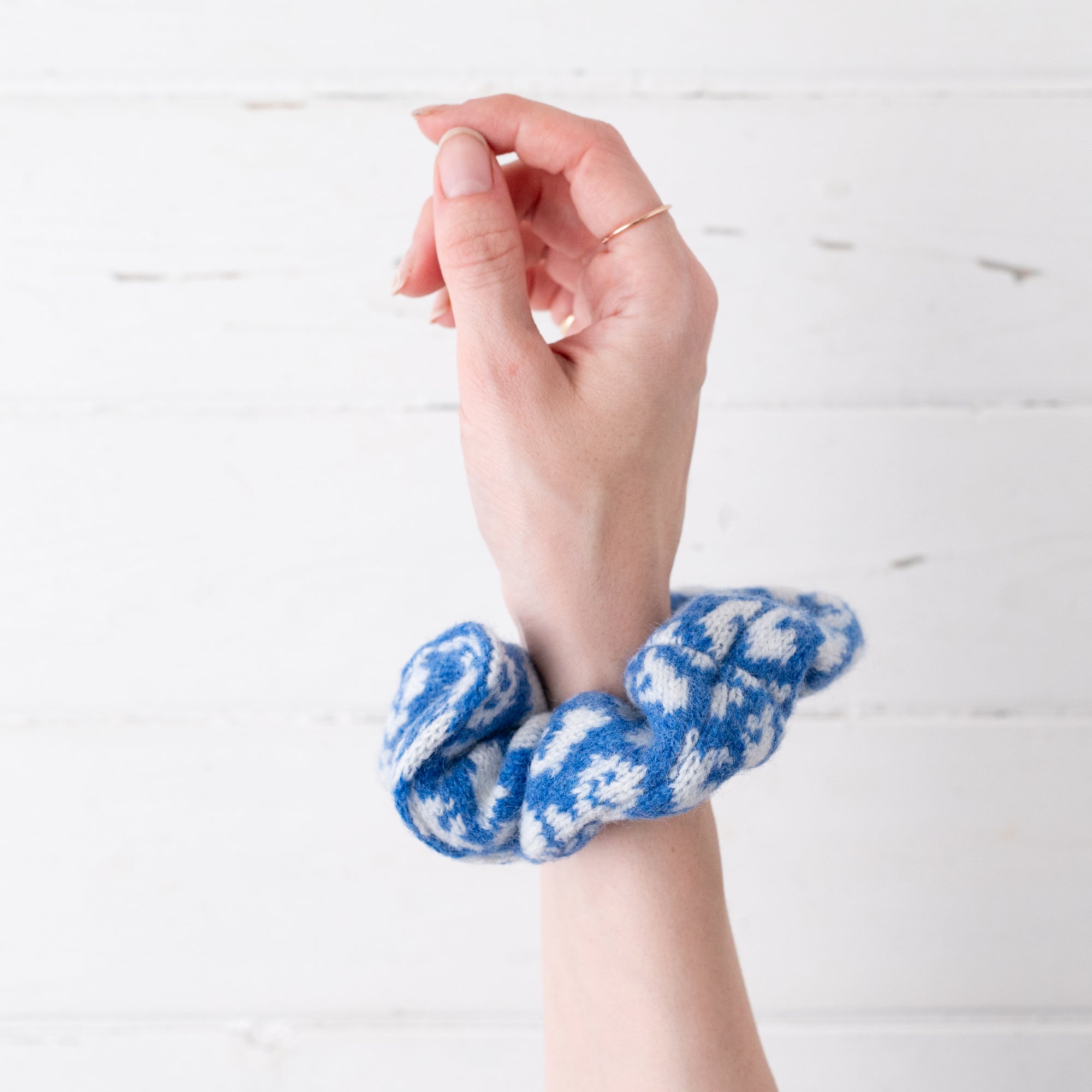 Leopard scrunchie - river blue