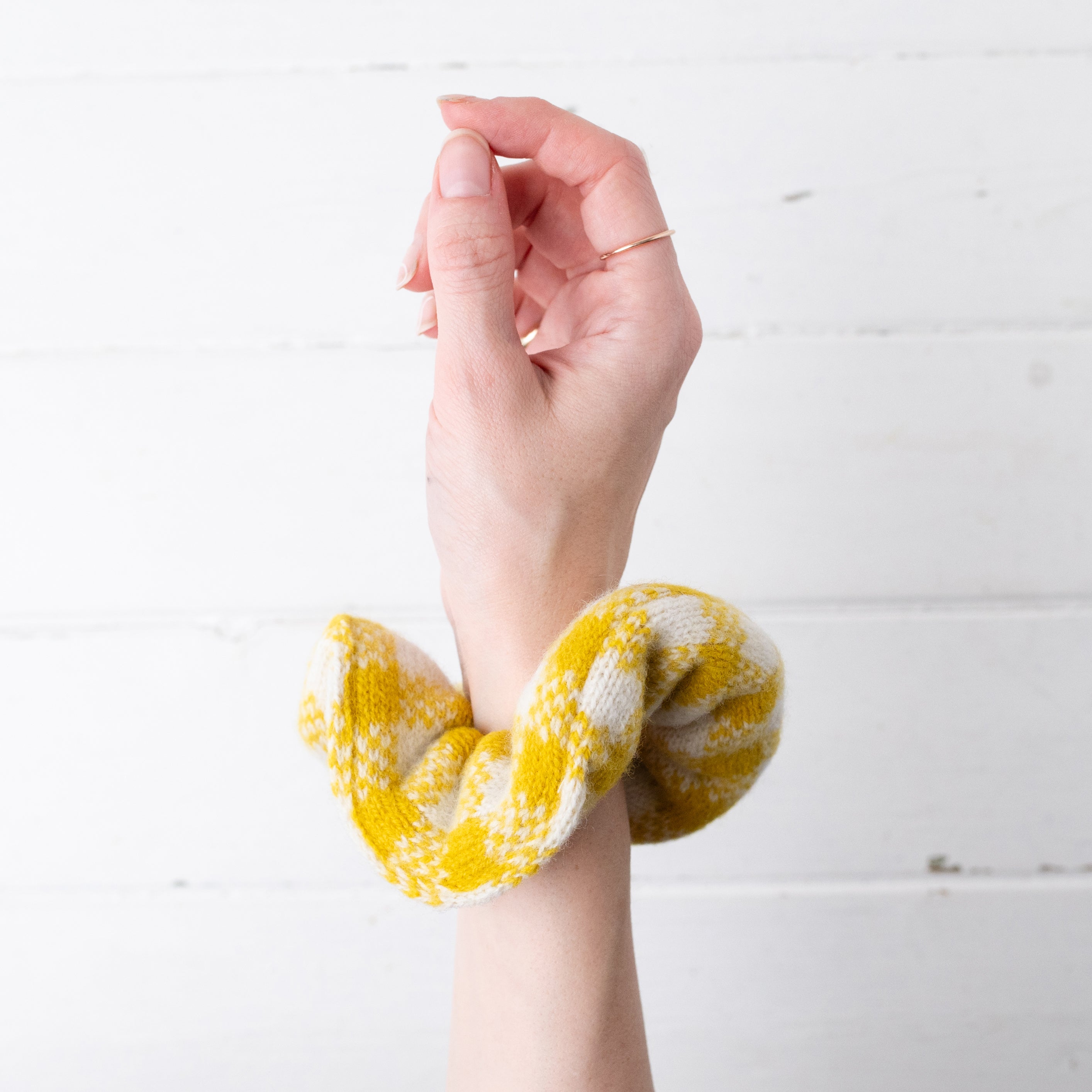 Gingham scrunchie - piccalilli