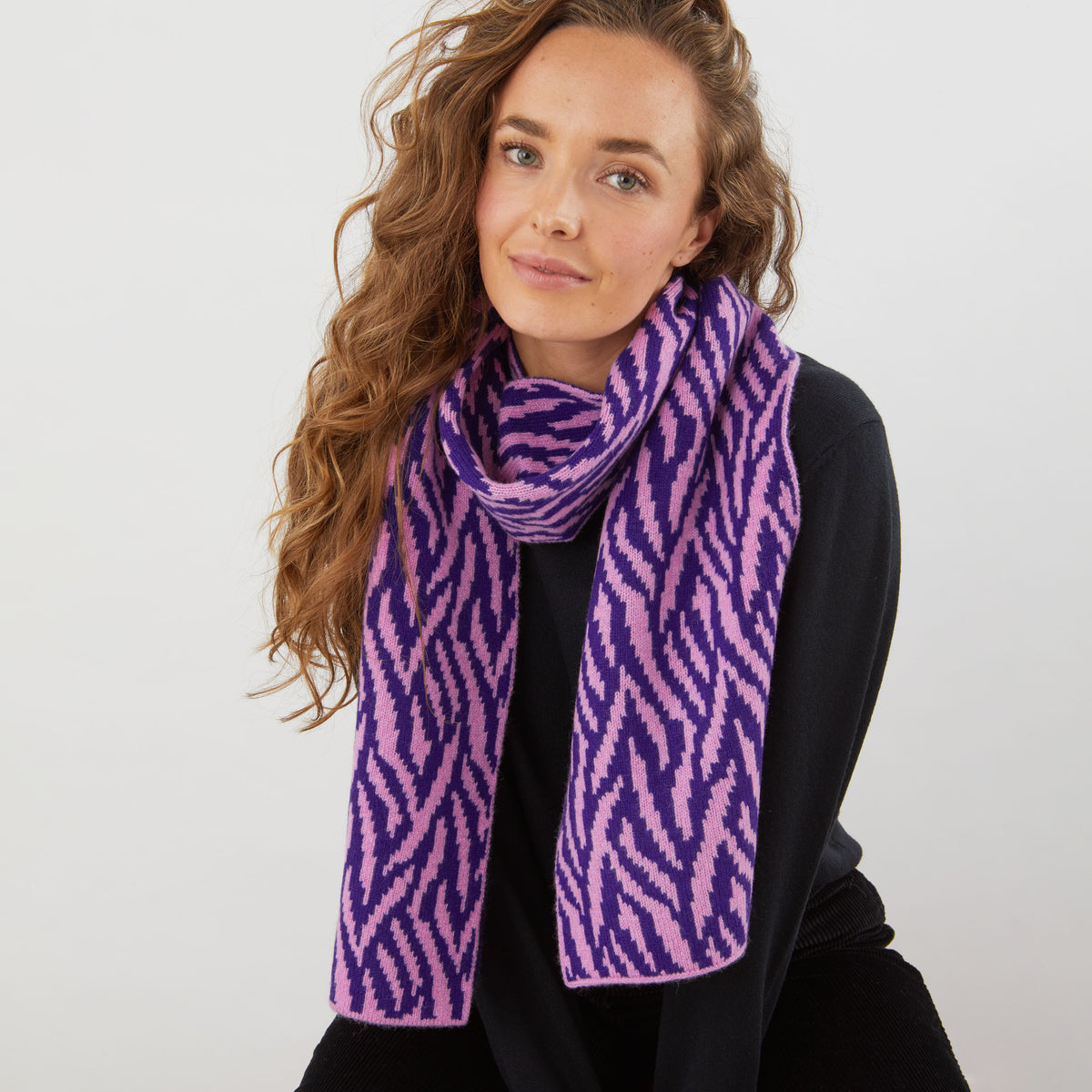 Zebra reversible scarf - nightfall and thulian