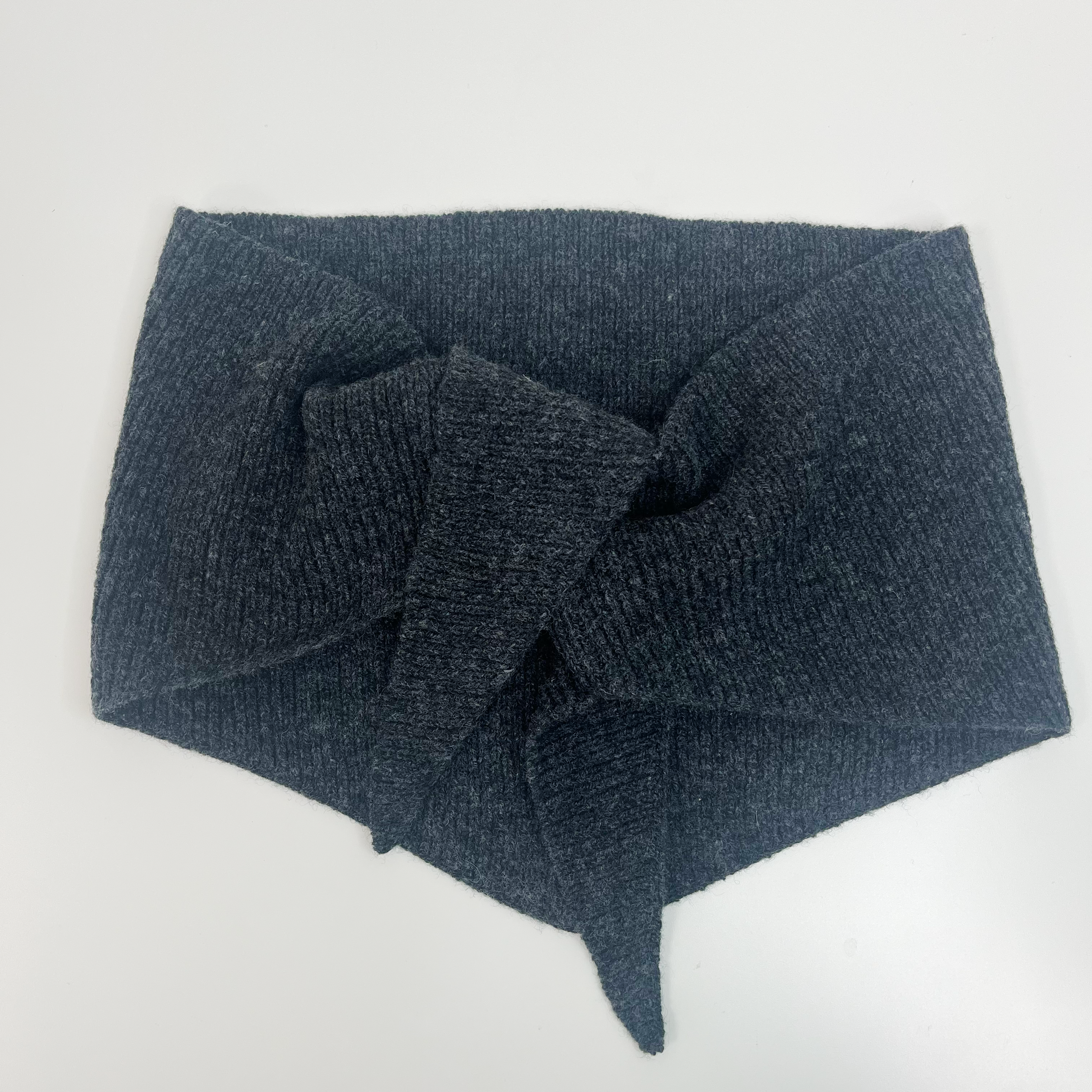 Neckerchief - charcoal