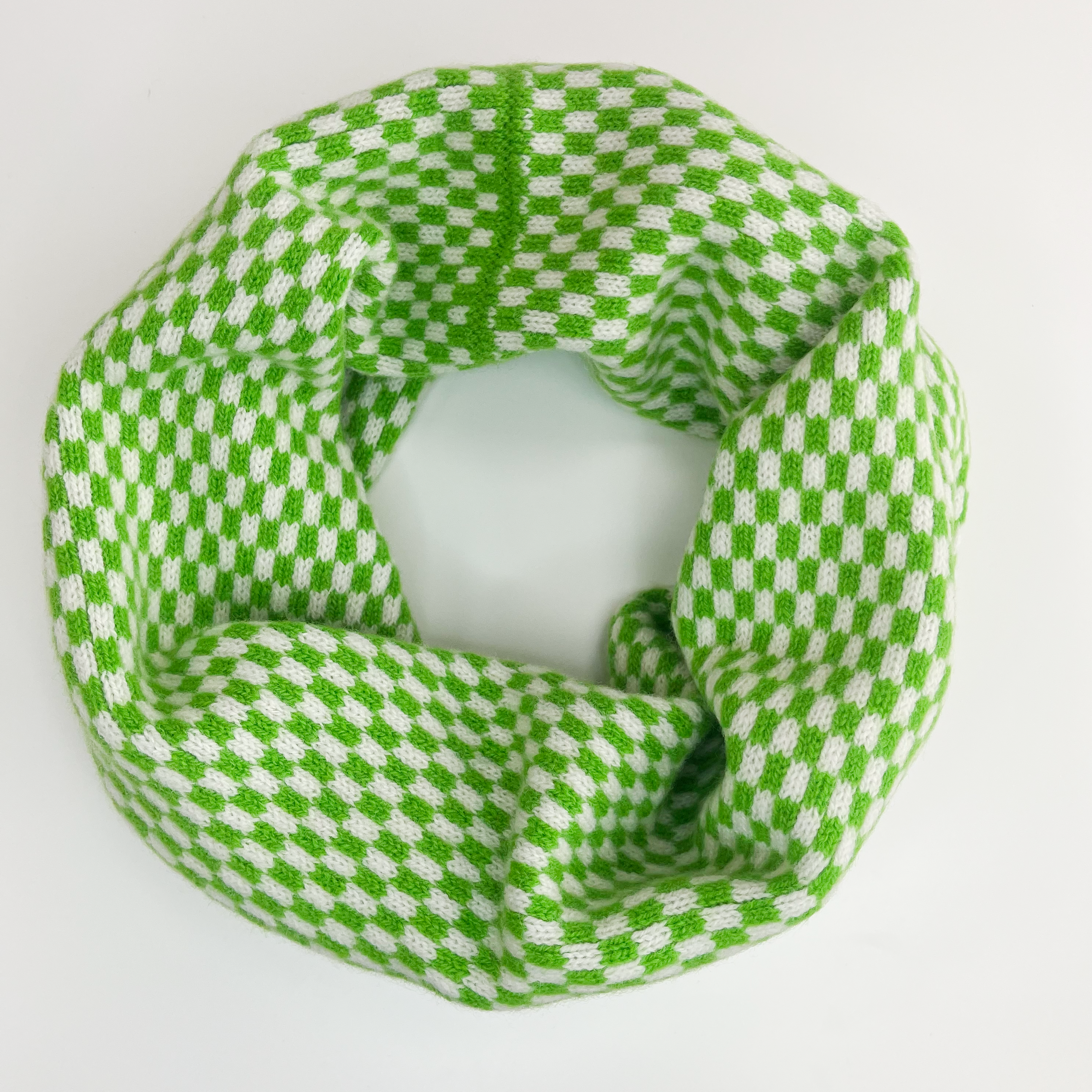 SAMPLE Checked snood / cowl - kelly green and white
