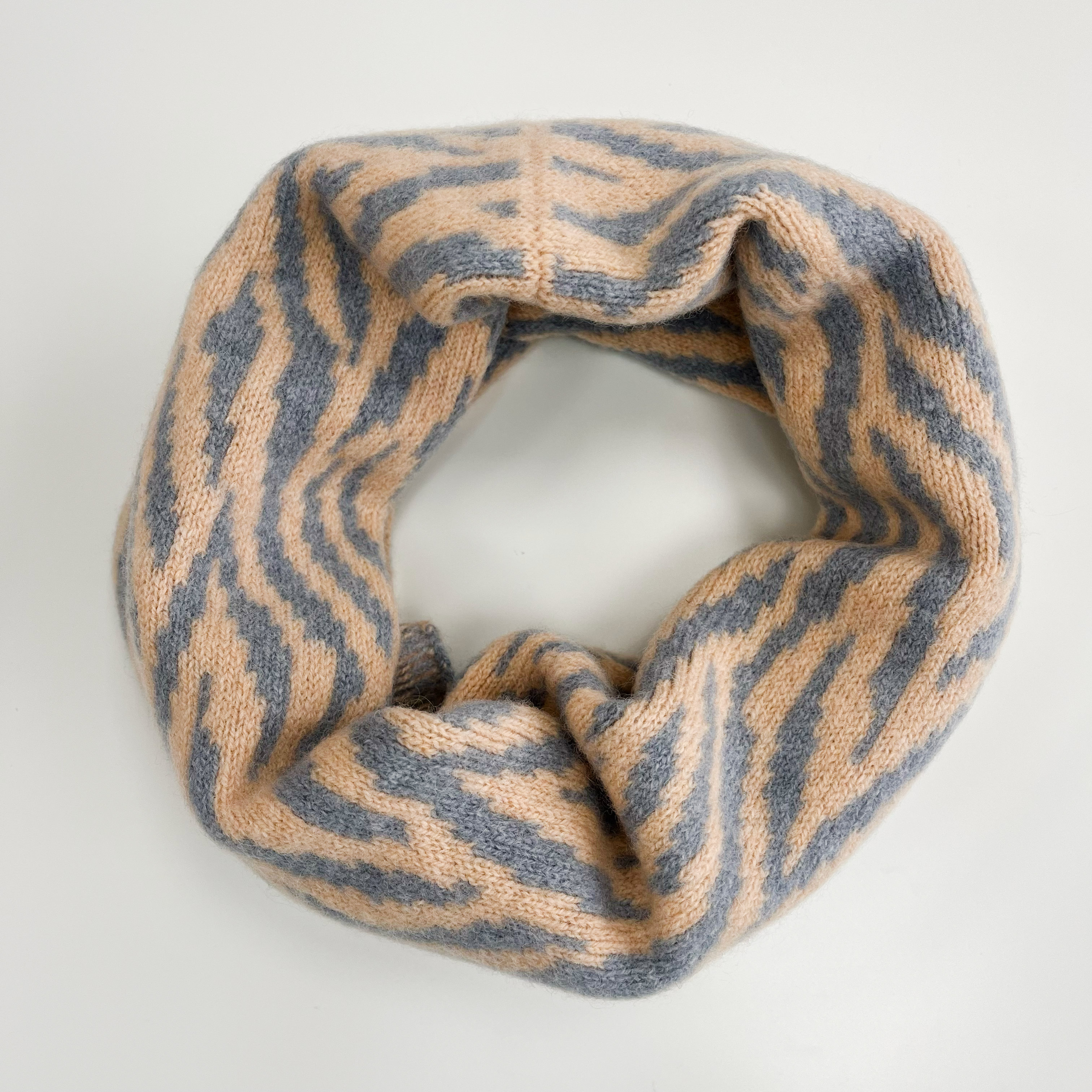 SAMPLE Zebra snood / cowl - nectarine and seal grey