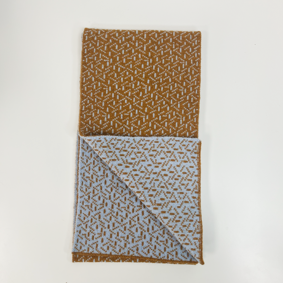 Scatter reversible scarf - sedona and angelite