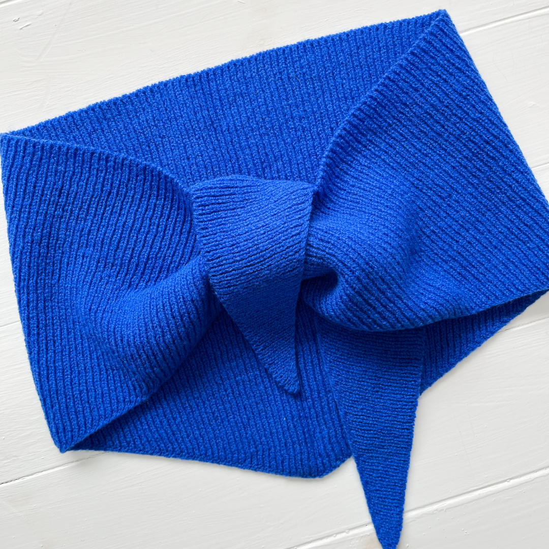 Lambswool neckerchief - Speedwell blue