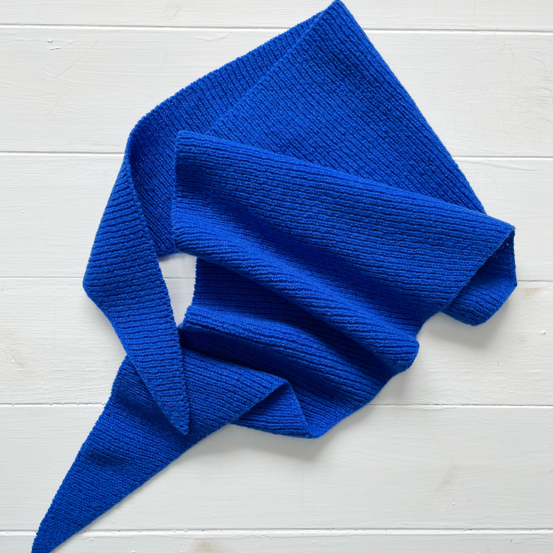 Lambswool neckerchief - Speedwell blue