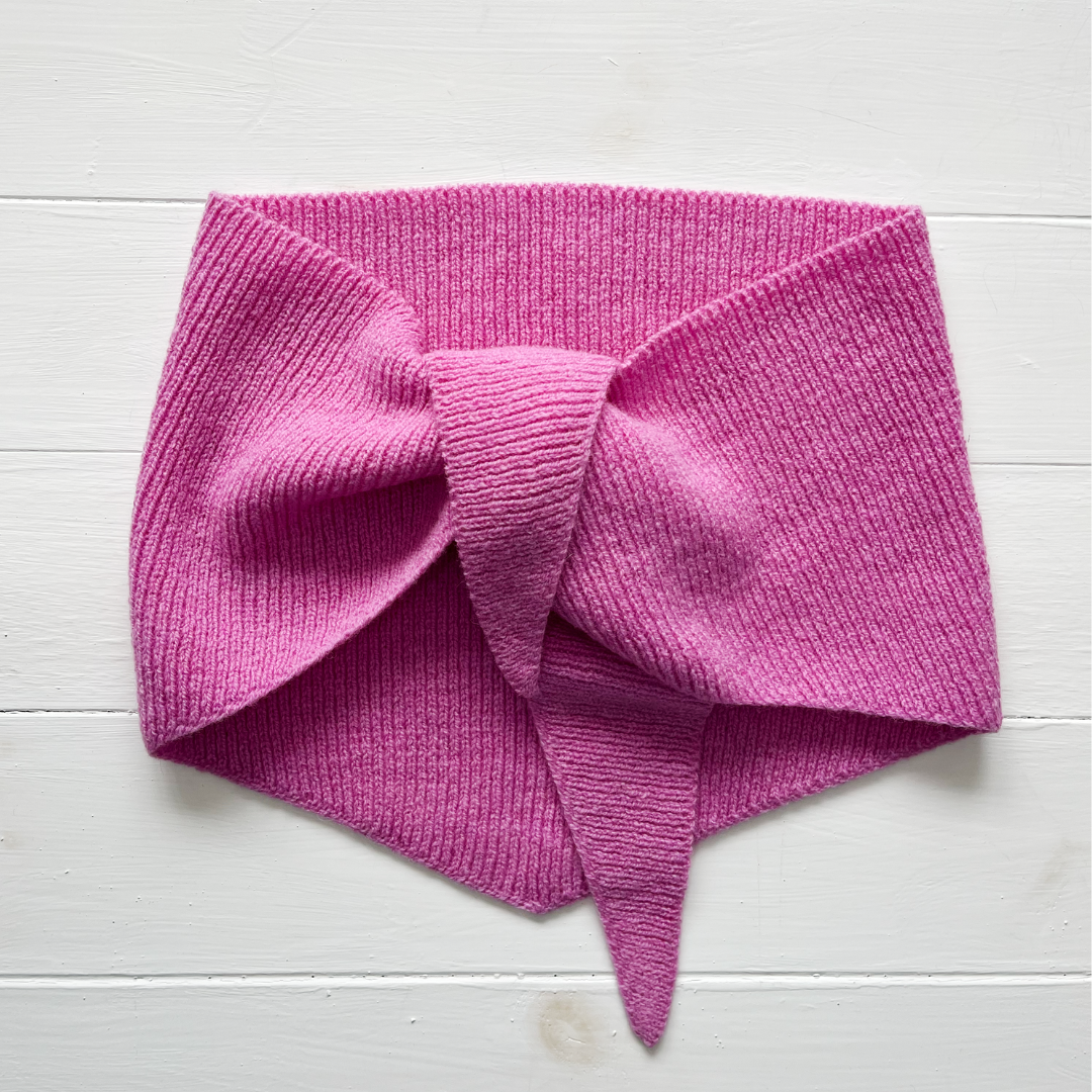 Lambswool neckerchief - Thulian pink