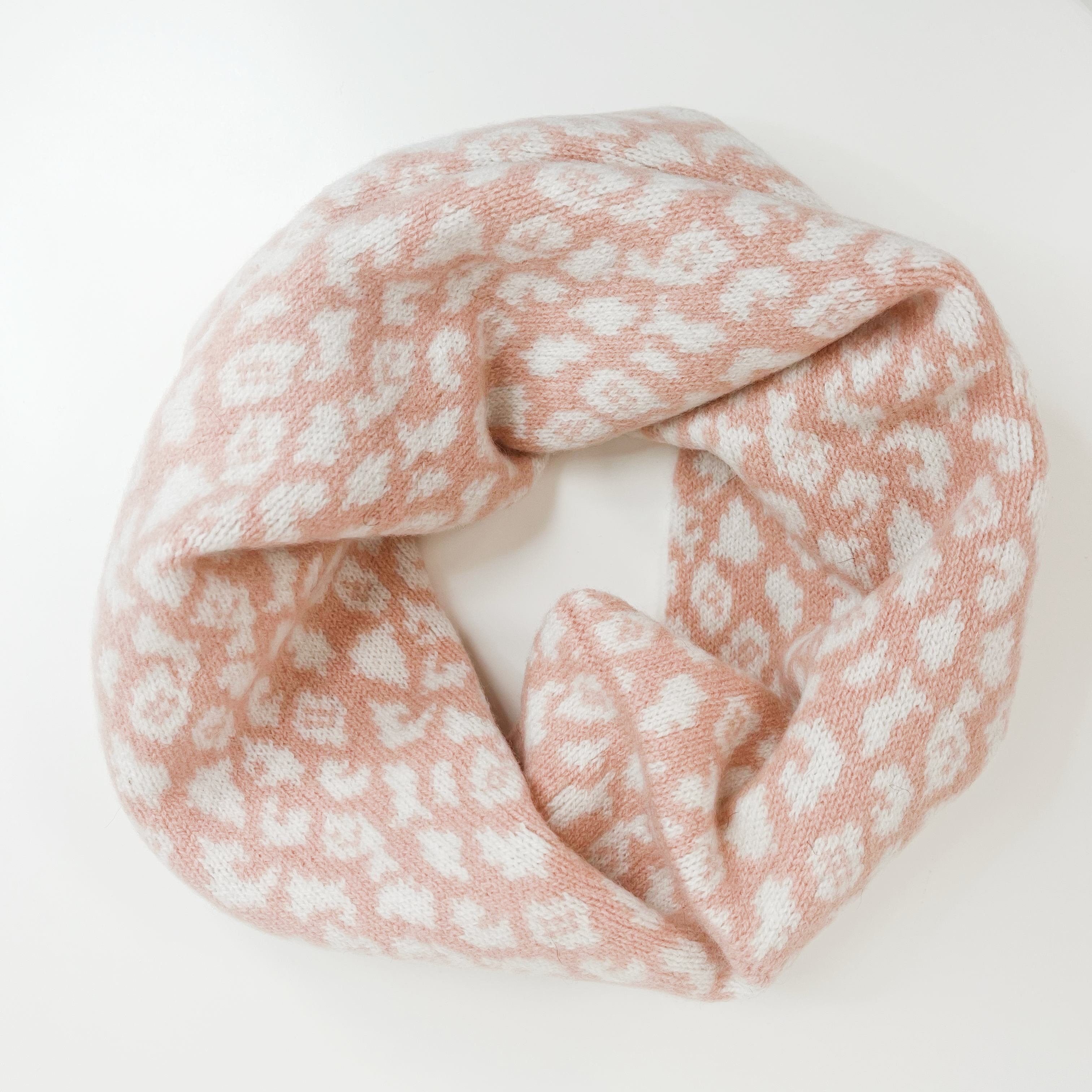 SAMPLE leopard cowl - popsicle and white