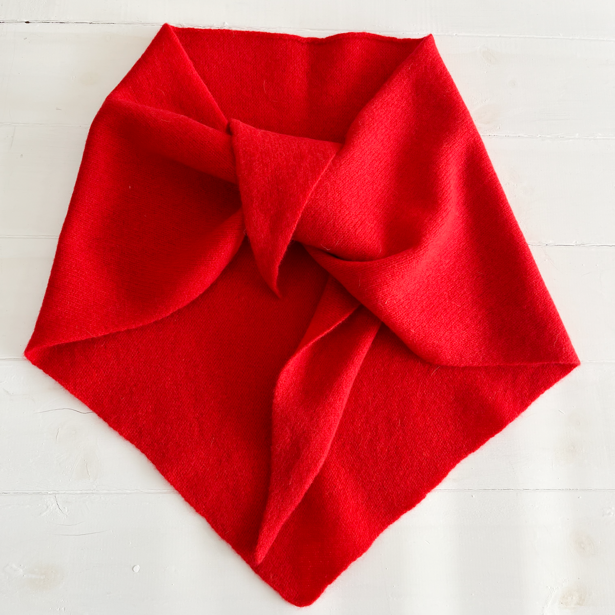 SAMPLE Triangle scarf - red