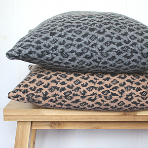 Leopard knitted cushion - grey