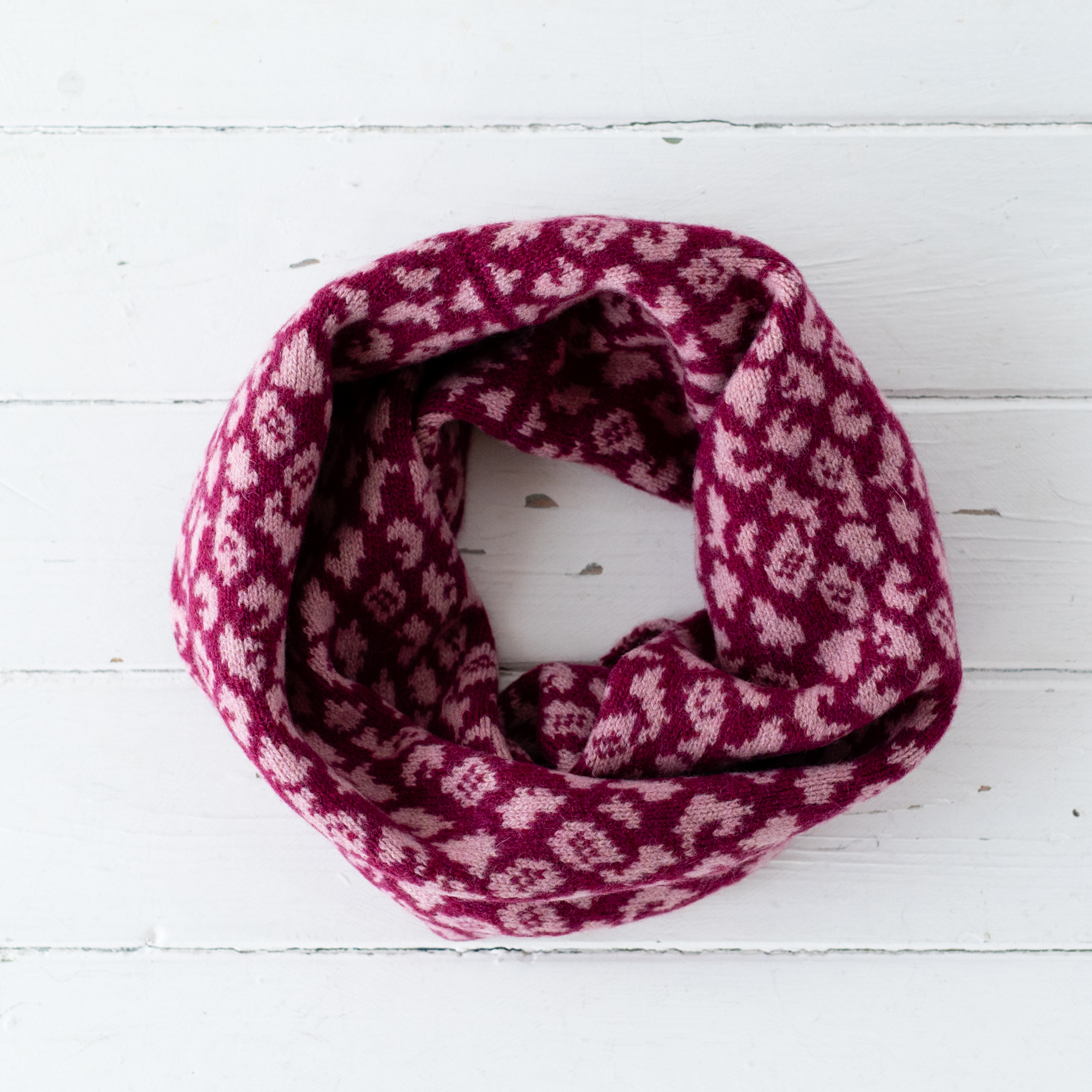 Leopard cowl - berry and rose