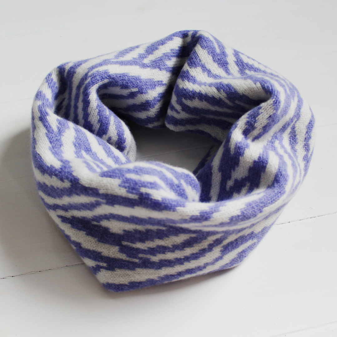 SAMPLE SALE Zebra cowl - water iris and white