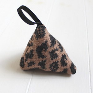 Leopard lavender bag - camel